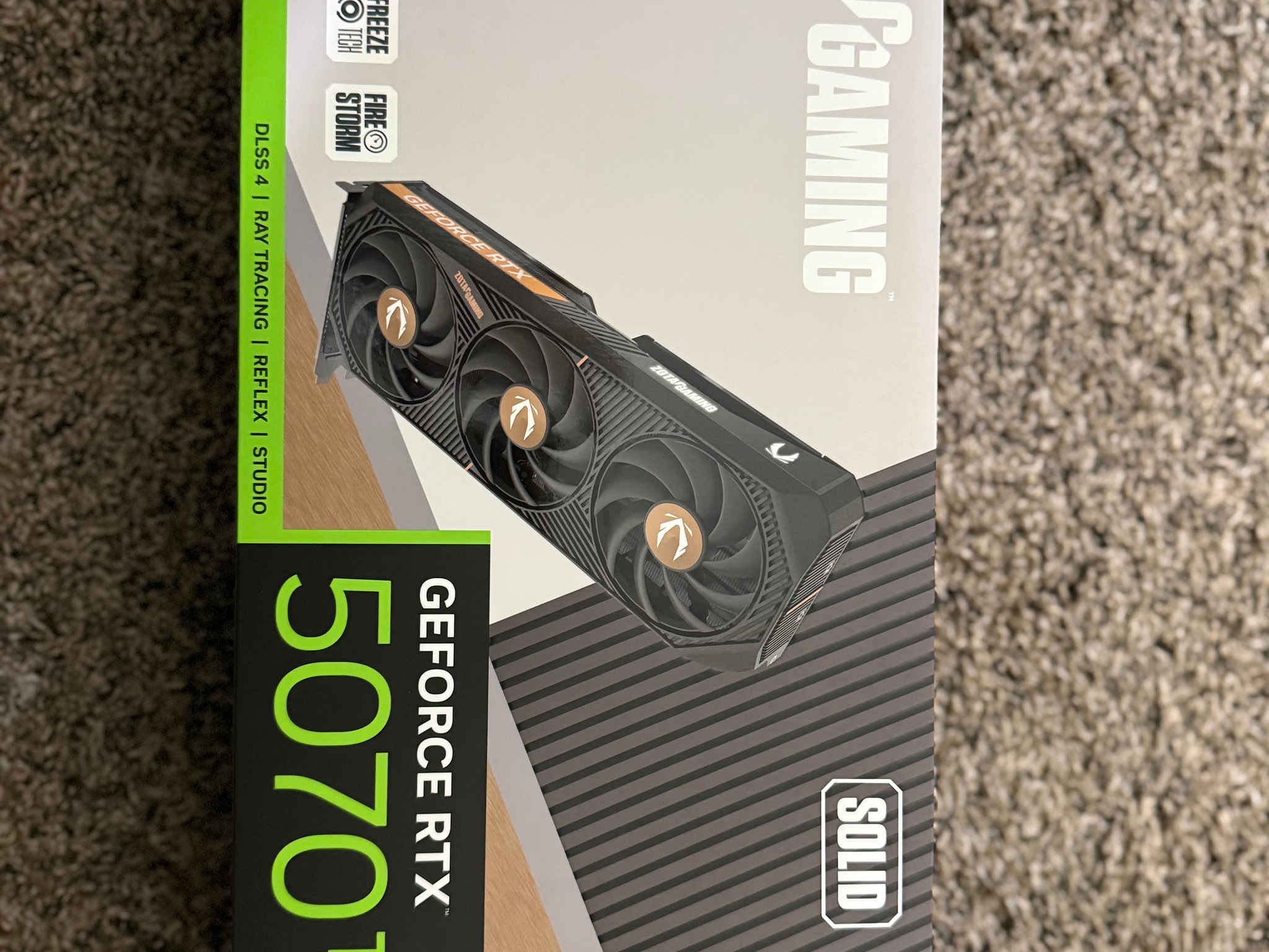 ZOTAC GAMING GeForce RTX 5070 Ti SOLID OC