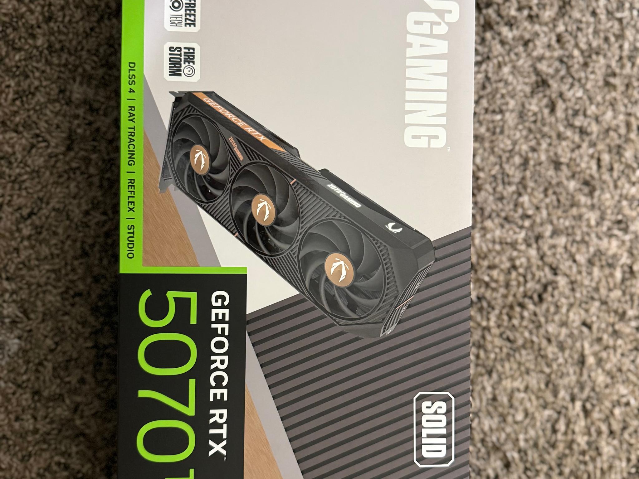 ZOTAC GAMING GeForce RTX 5070 Ti SOLID OC