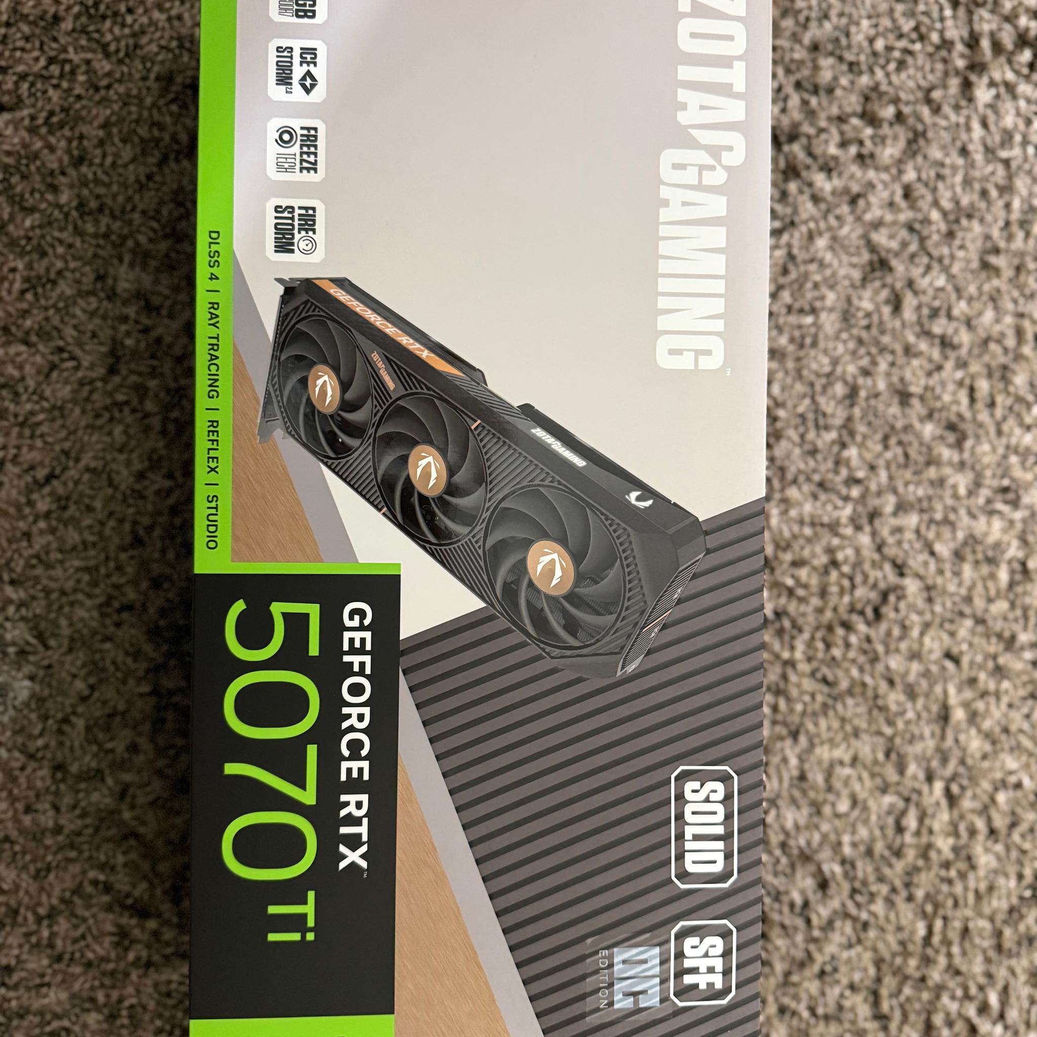 ZOTAC GAMING GeForce RTX 5070 Ti SOLID OC