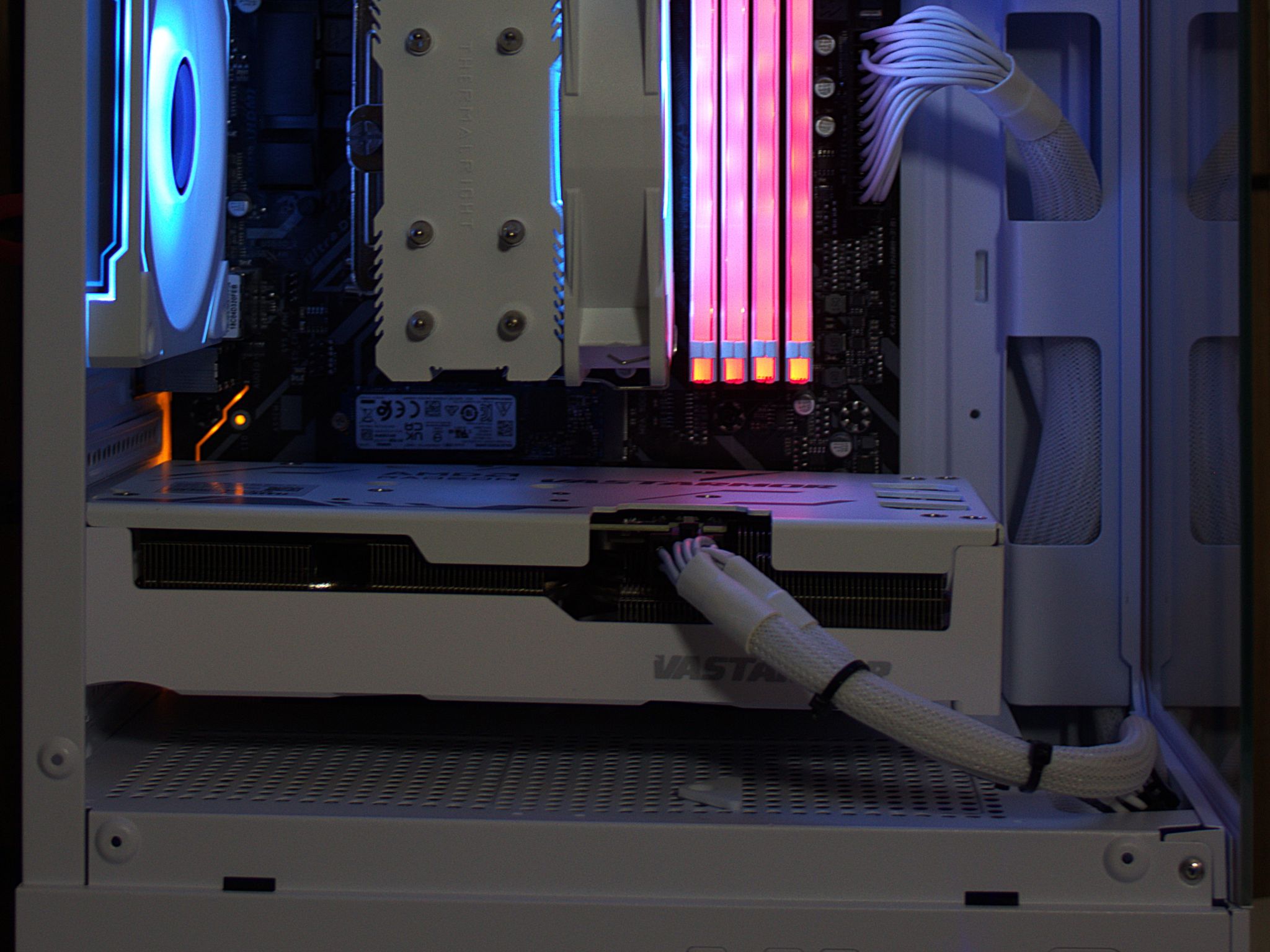 ❄️All WHITE Gaming PC ❄️| Ryzen 5 5600X3D | RX 9060XT 16GB💻| 32GB RAM | NVME | Windows 11