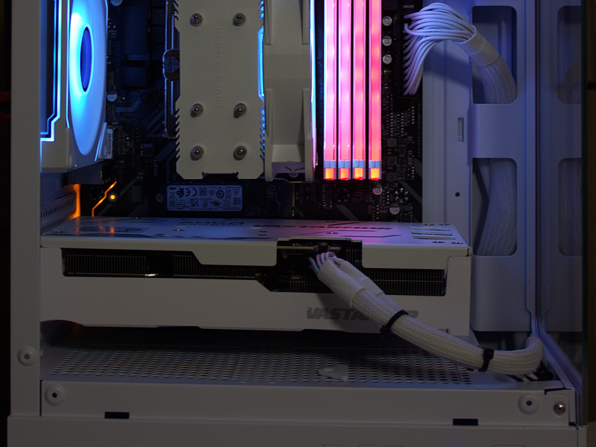 ❄️All WHITE Gaming PC ❄️| Ryzen 5 5600X3D | RX 9060XT 16GB💻| 32GB RAM | NVME | Windows 11
