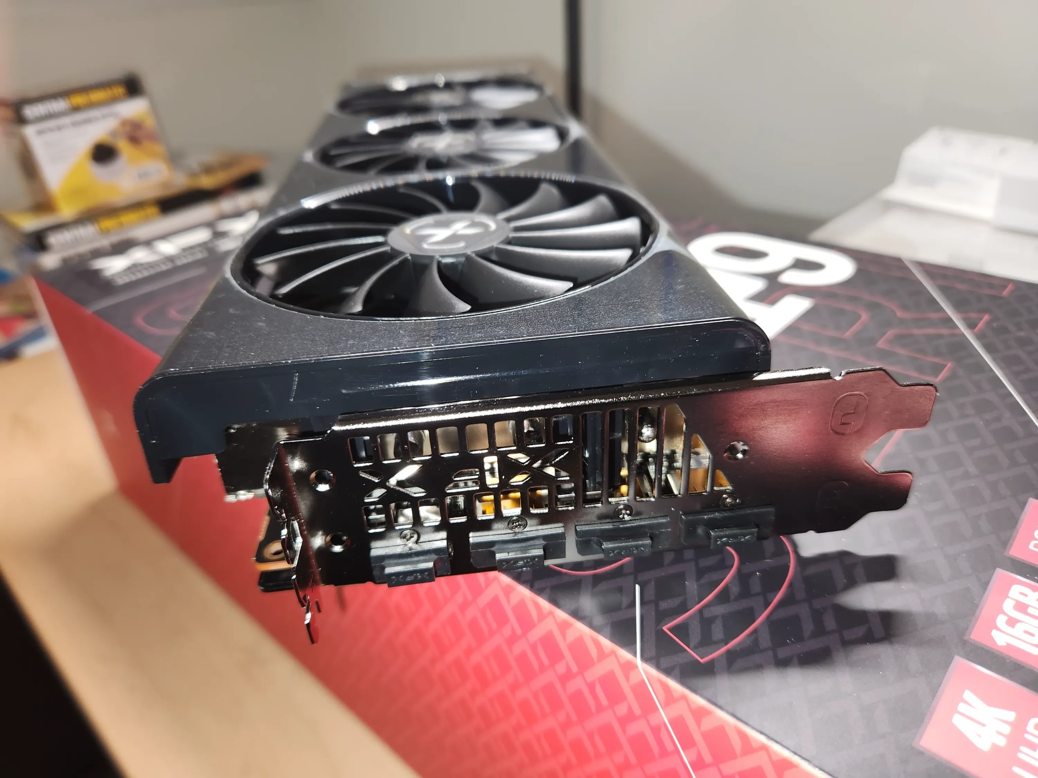 XFX RX6800 16GB Graphics Card Gamer Card