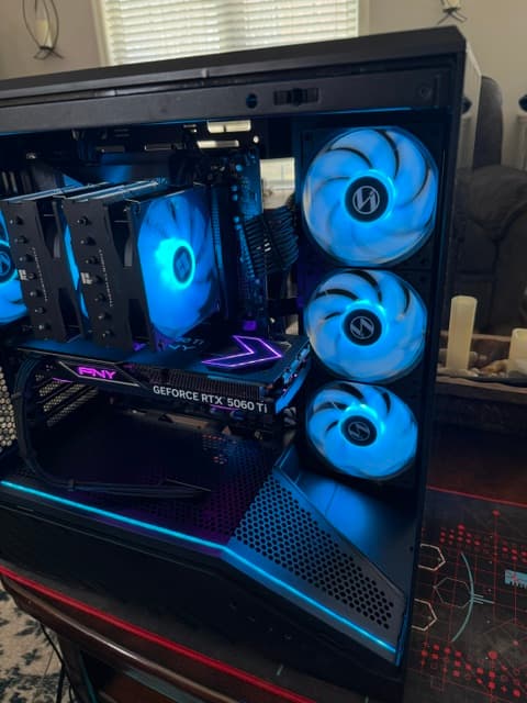 Custom Gaming PC  5060ti 16GB  and 9700X