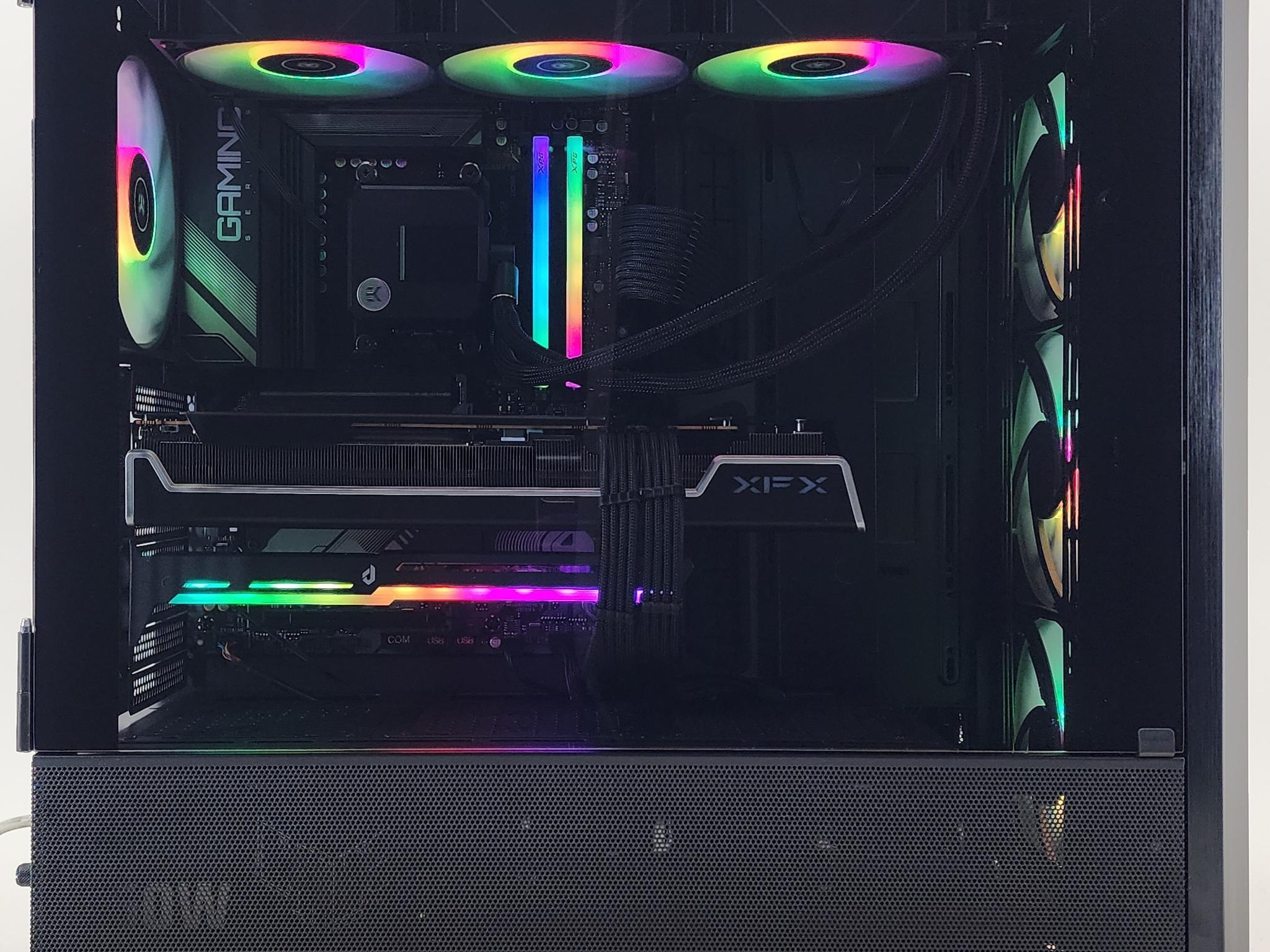 Gaming PC Ryzen 7 7800X3D 32GB RAM 2TB SSD RX 7900 XT 20GB Win11 PC
