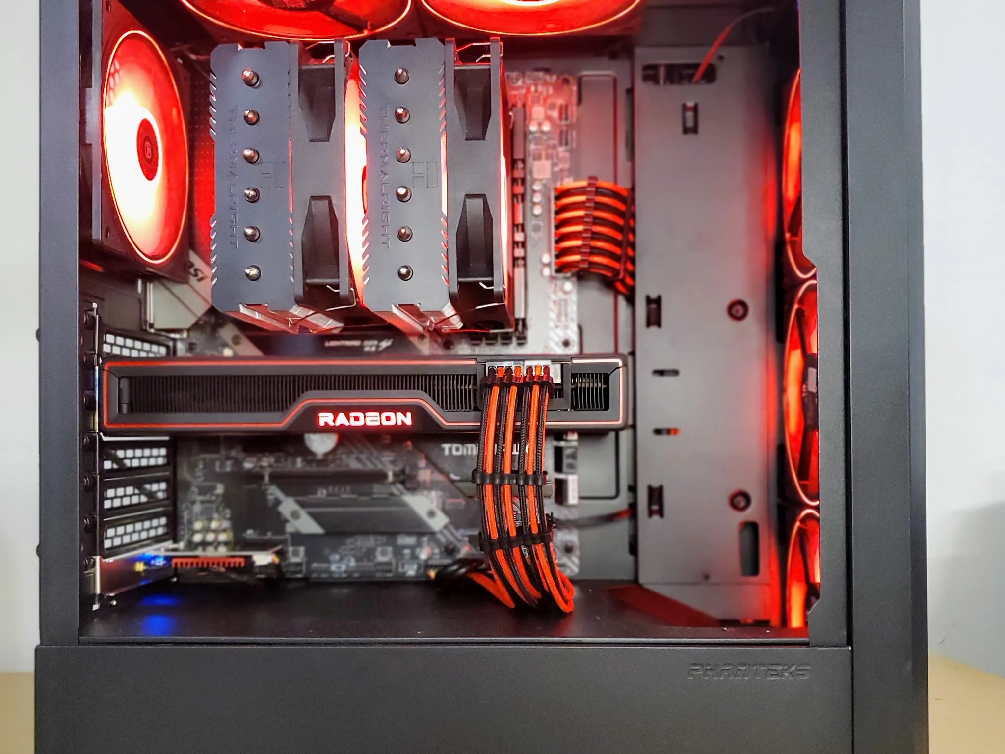 Radeon Rx 6700XT|Ryzen 5 5600x Team Red Mid-Range Gamer WiFi Edition