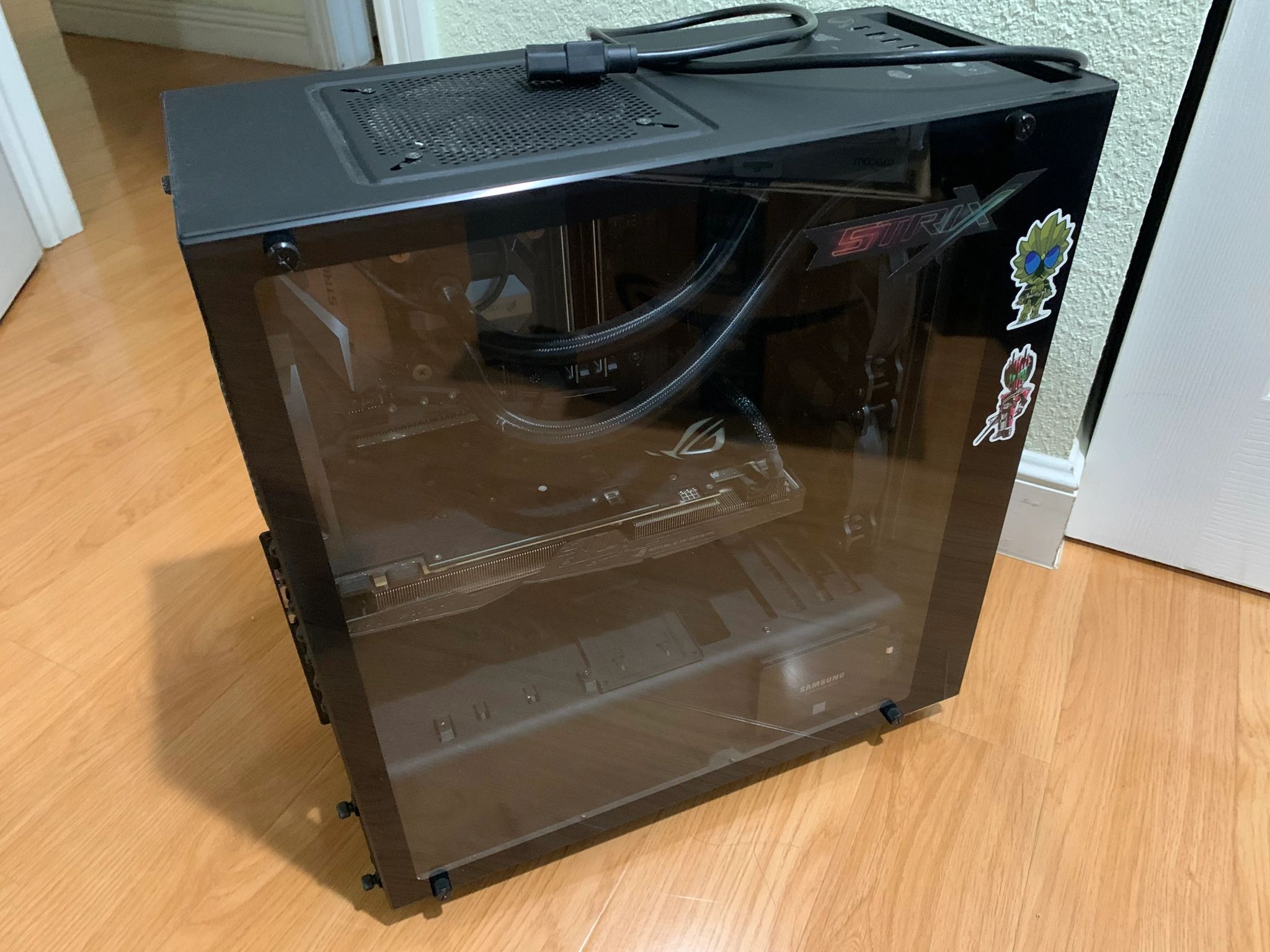 1070 I7 7700k 16GB RAM 1TB HDD 256GB SSD