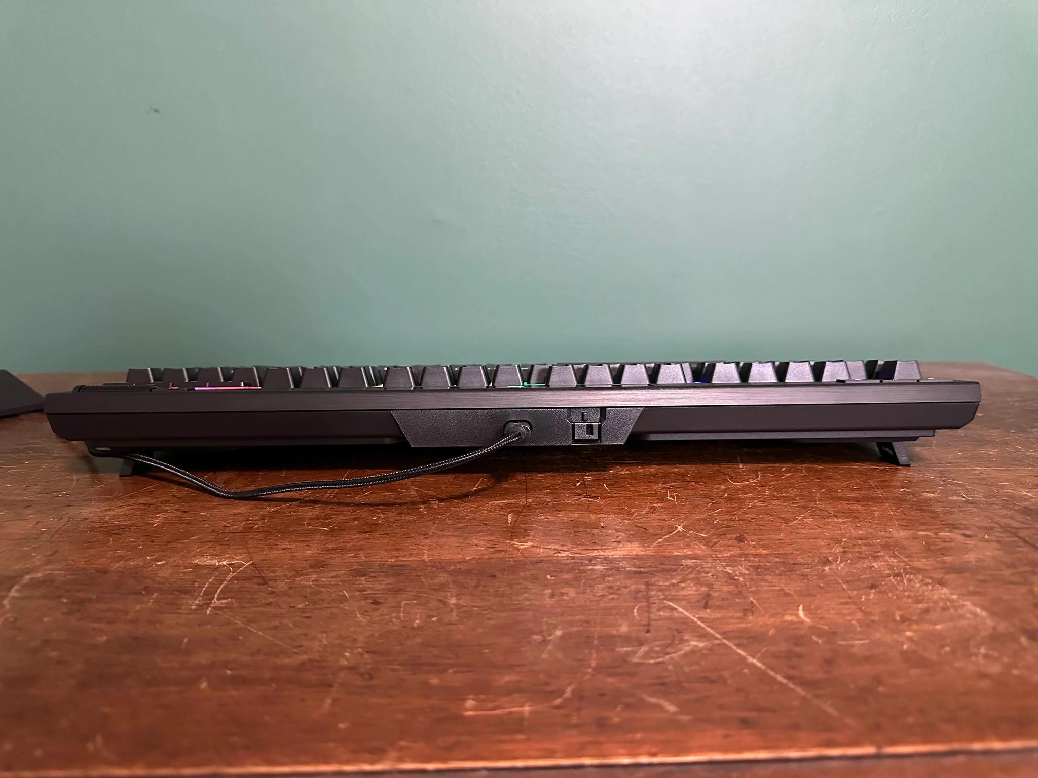 Corsair K70 RGB Pro Keyboard with Wrist-Rest (MX Silver Speed Switches) Sale Price!