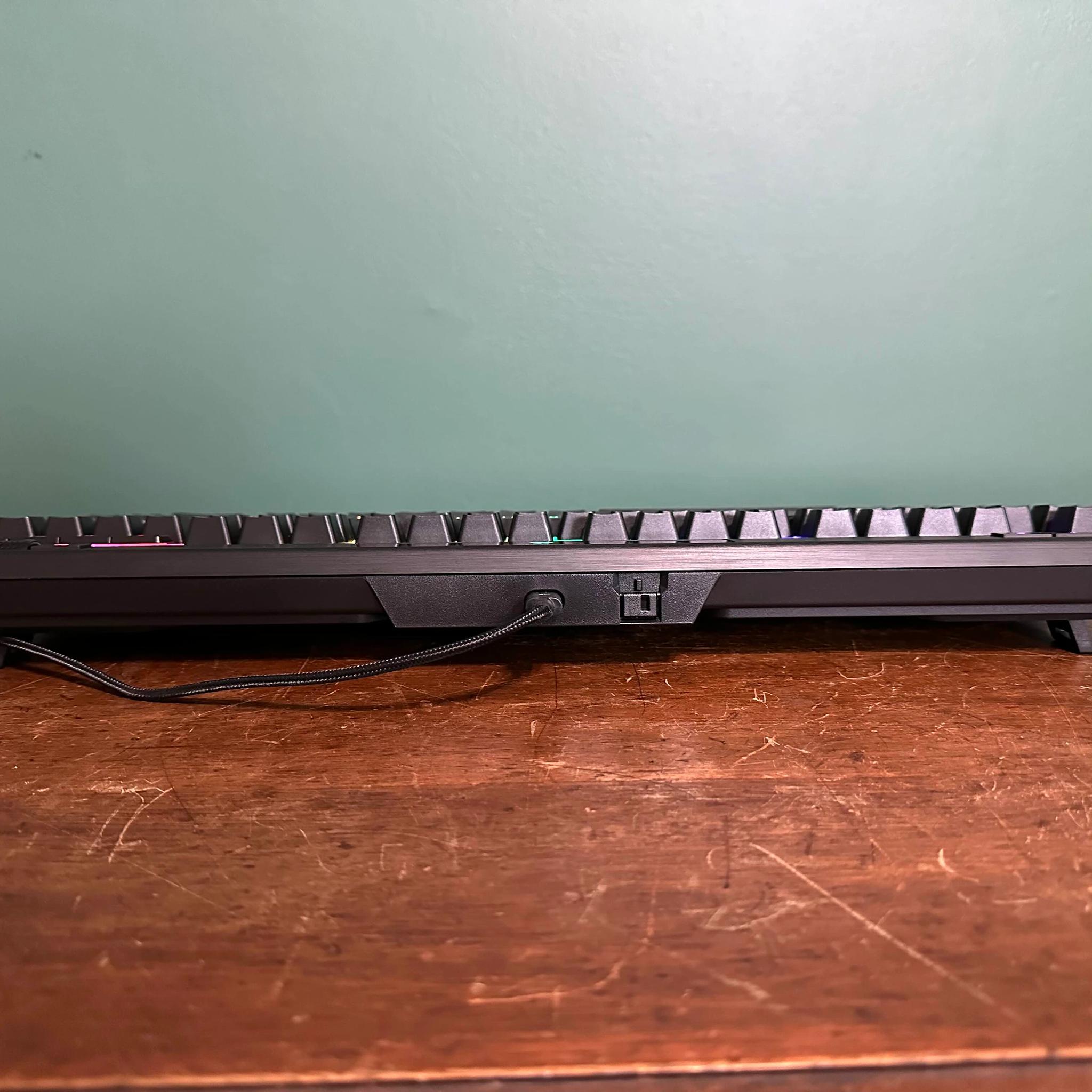 Corsair K70 RGB Pro Keyboard with Wrist-Rest (MX Silver Speed Switches) Sale Price!