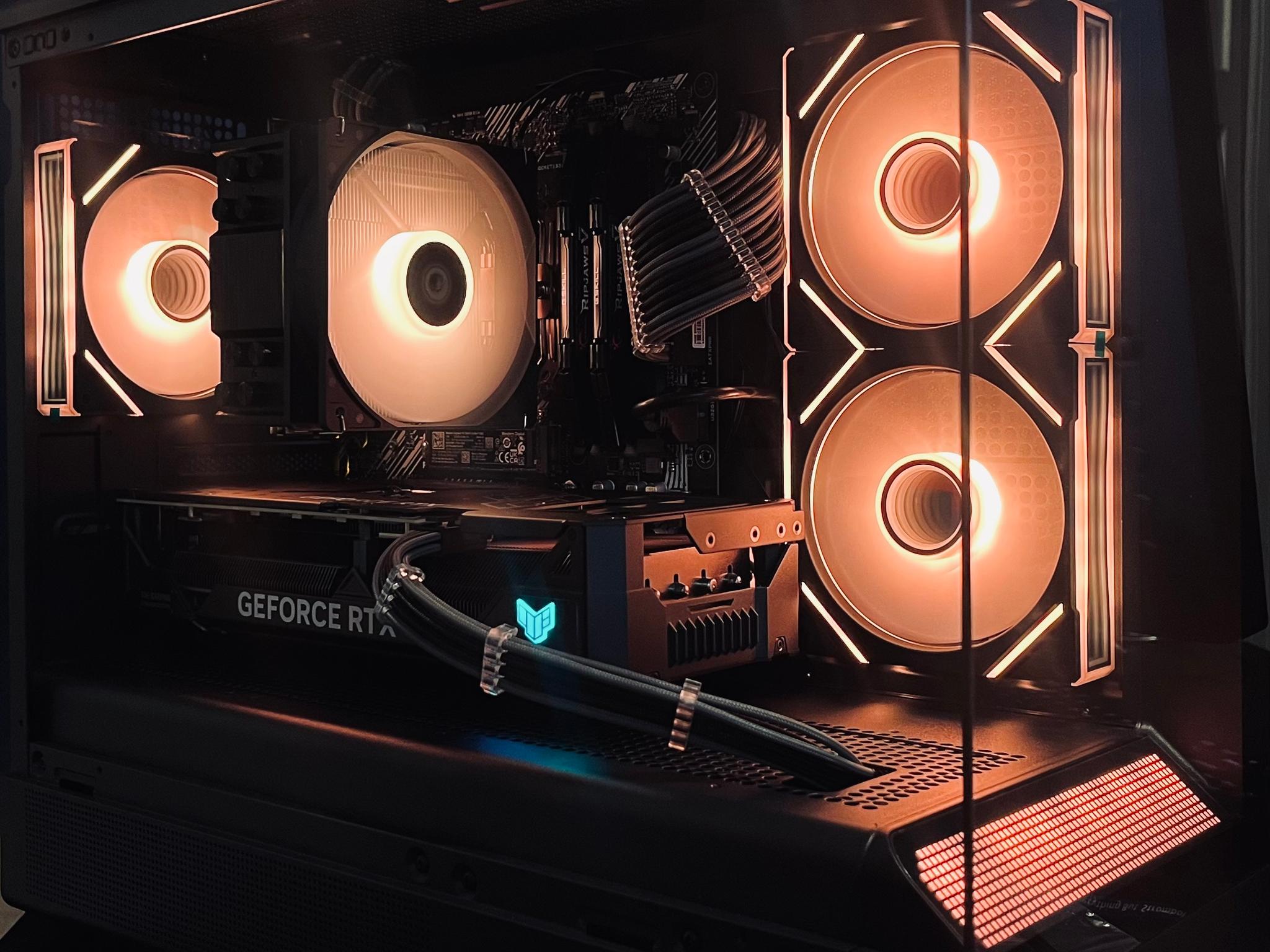 Pro Gaming PC |RTX 4070 // Ryzen 7 3700x // 32GB DDR4|