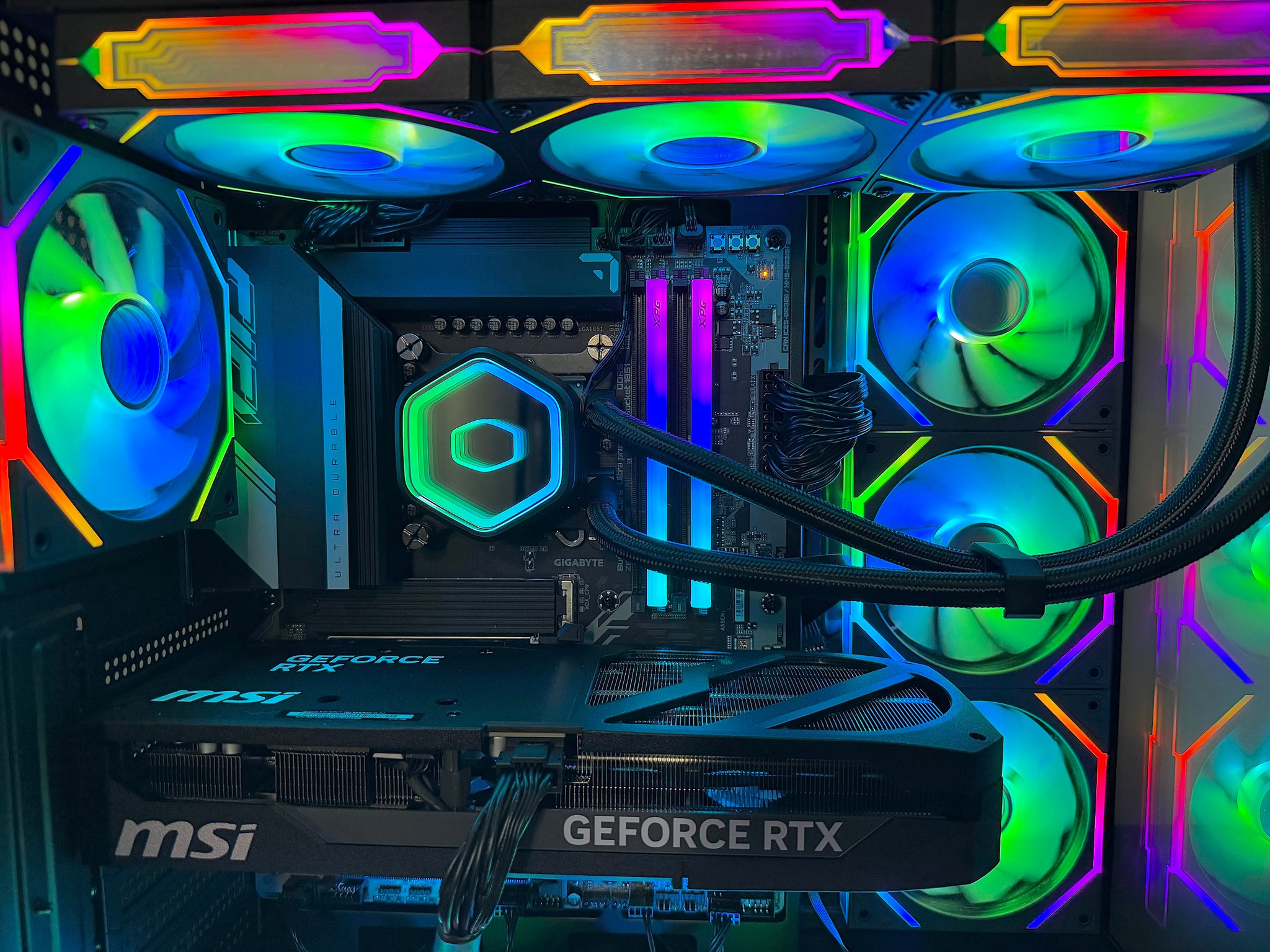RTX 5070 ti | Intel Core Ultra 7 265KF | 32GB ram | 2TB M.2 Gaming PC