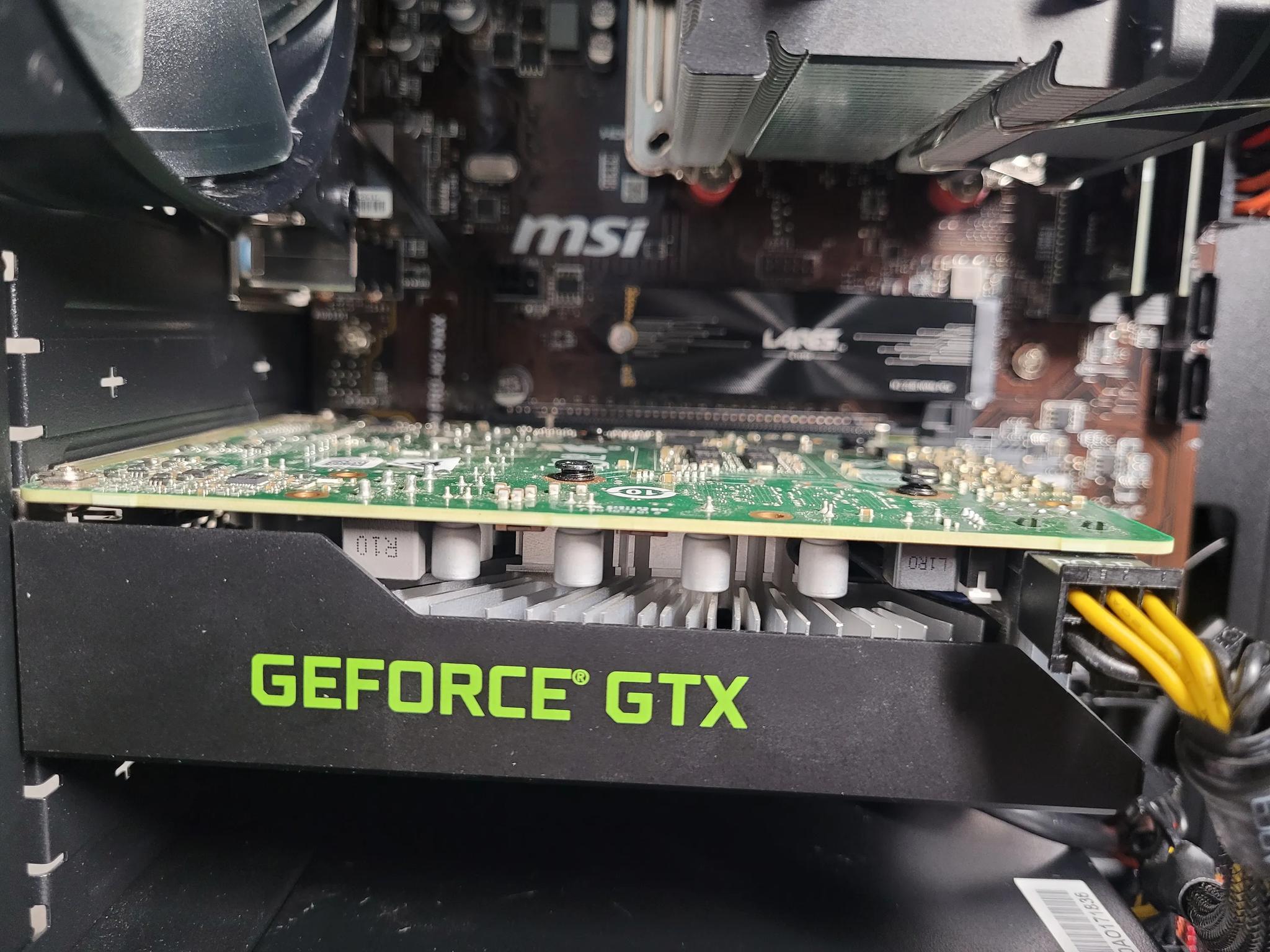 Smokey Starter // 1TB NVME // GTX 1660S // Ryzen 5 2600 // 16GB