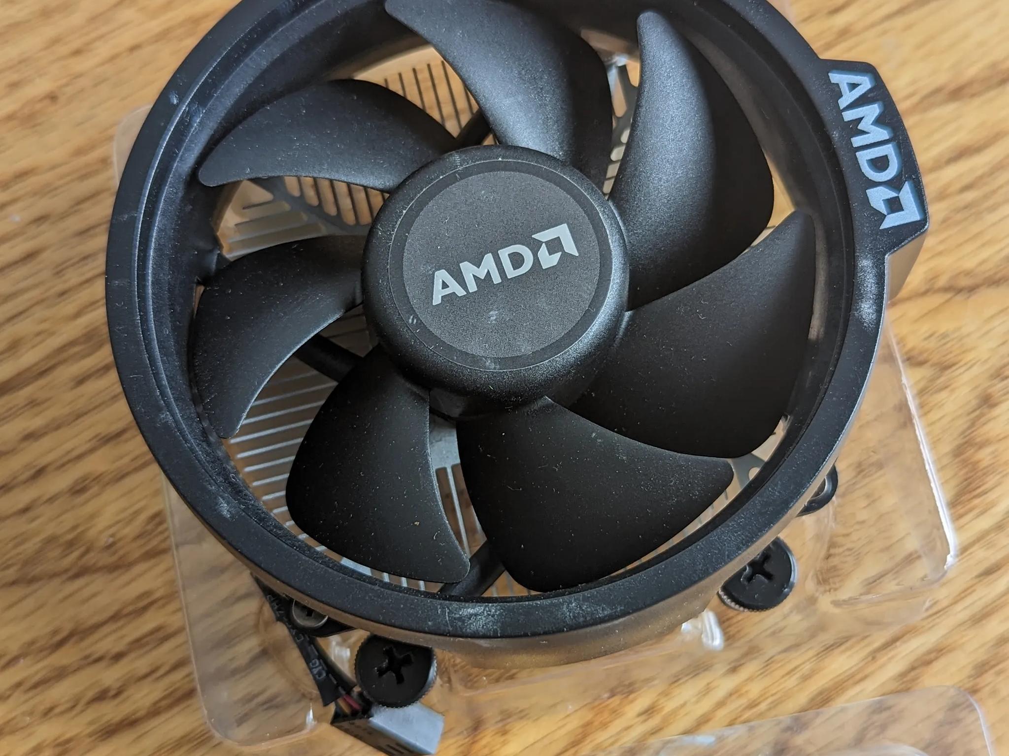 Ryzen 5 1400 , used with care. Comes with Original AMD Heatsink + fan. 