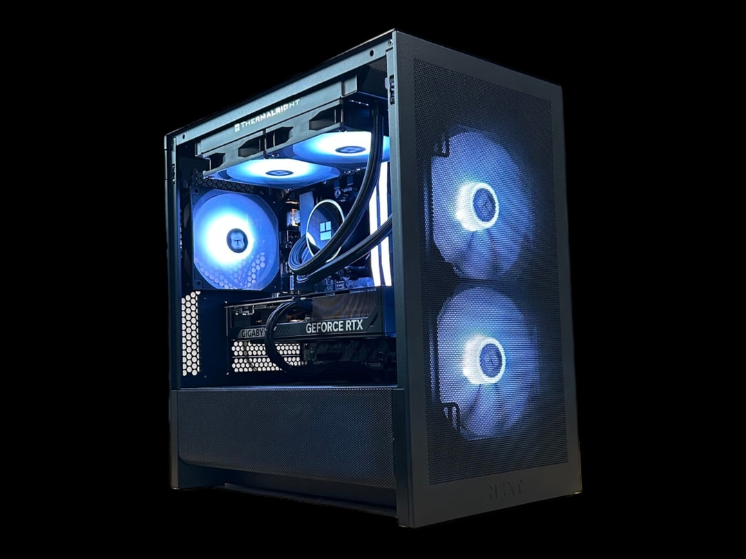 RTX 5070 | Ryzen 7 9700X | 32GB DDR5 6000MT/s | 1TB NVMe | The