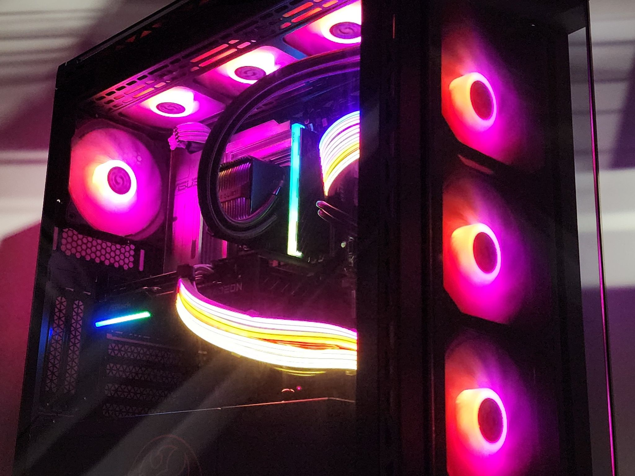 Gaming PC Ultra 7 265KF 16GB RAM 1TB SSD RX 9060 8GB Windows 11 Computer