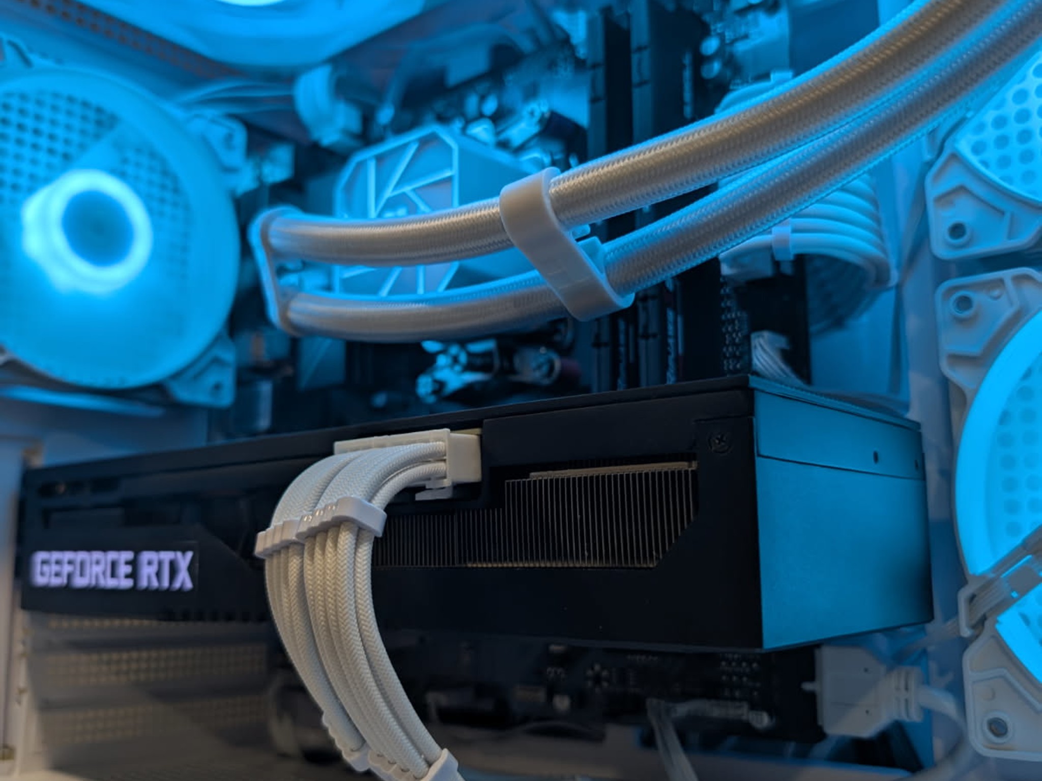 Gaming PC // RTX 3080 - Ryzen 5 7500F