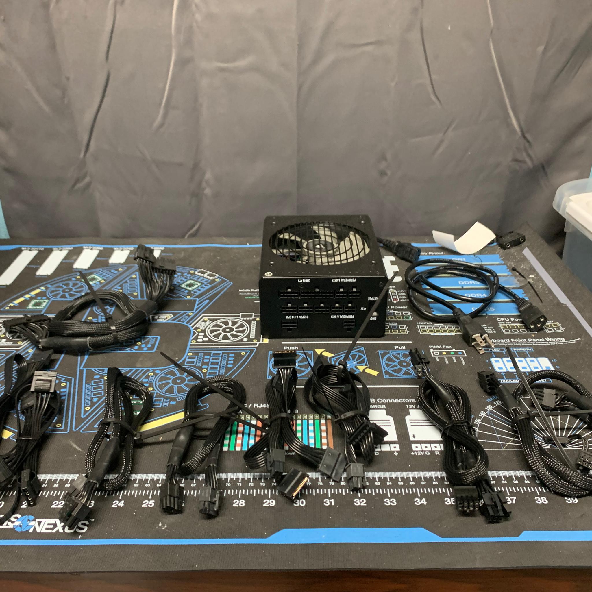 Used Excellent Condition Corsair HX750