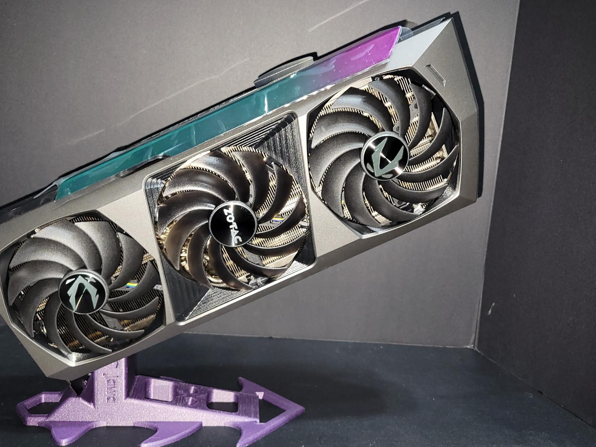 🔥 ZOTAC GAMING GeForce RTX 4070 Ti SUPER AMP HOLOBLACK 🔥 🚀