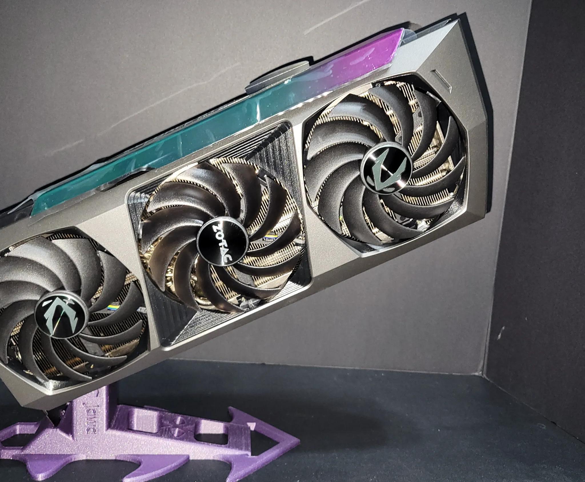 🔥 ZOTAC GAMING GeForce RTX 4070 Ti SUPER AMP HOLOBLACK 🔥 🚀