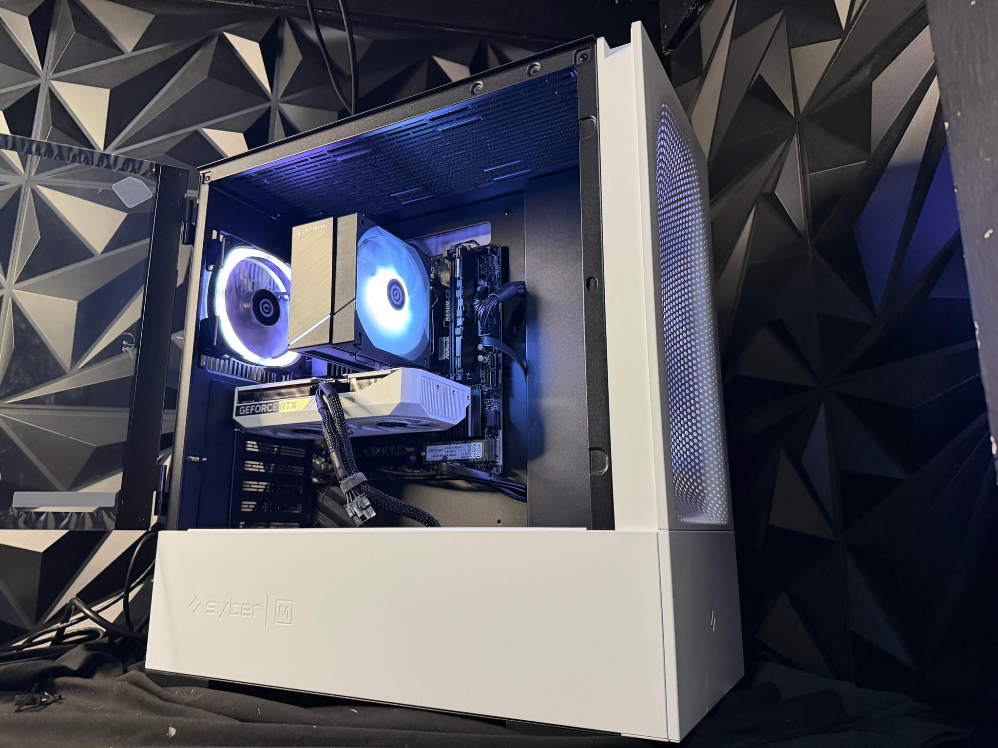 ⚡🌐 CYBER REMIX Ti 🌐⚡Ryzen 5 8400F| RTX 5060Ti| 16 GB DDR5|750GB NVMe| 1000W Gold PSU