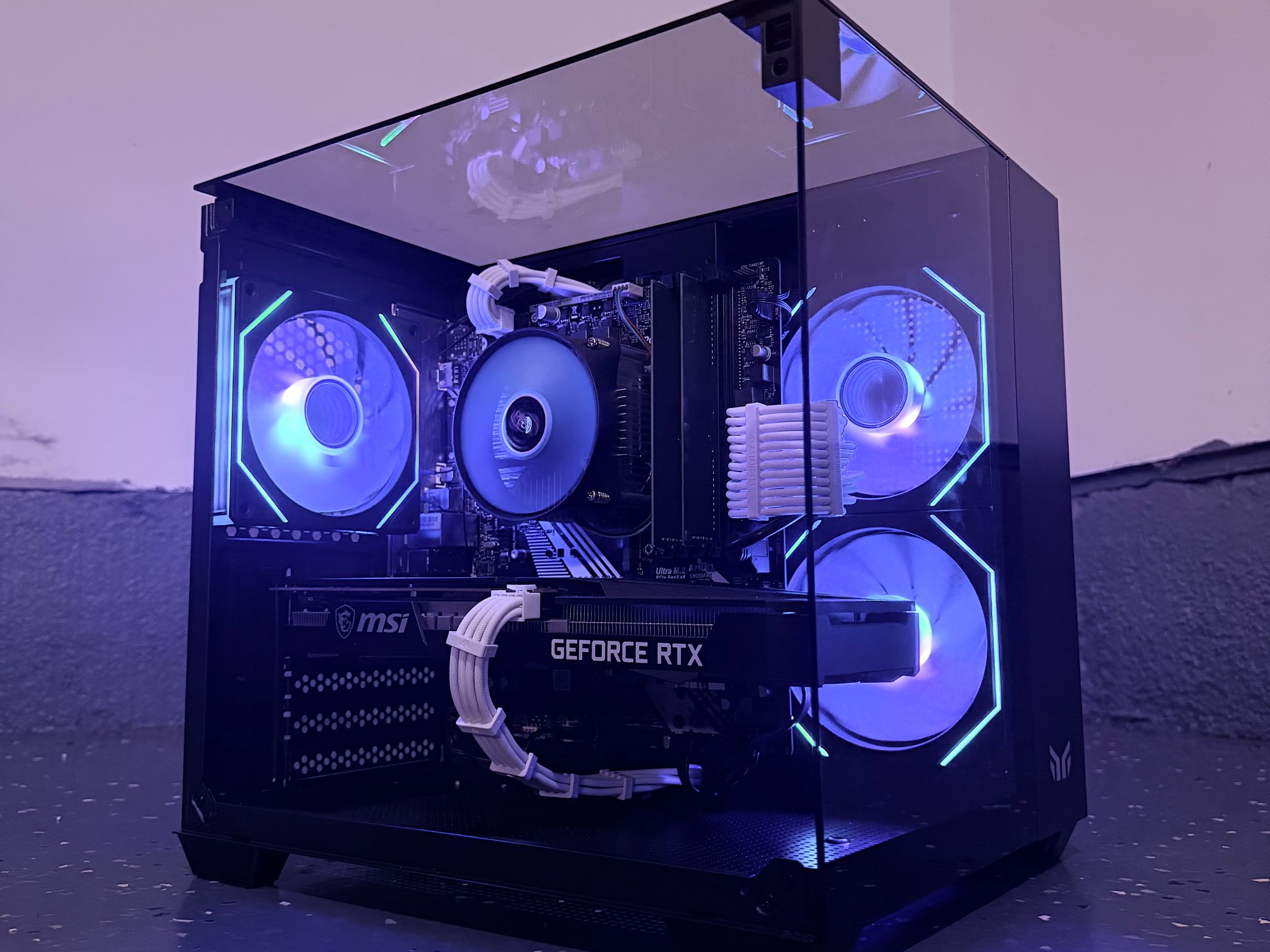❄️"Lunar Frost "❄️| 1080p Gaming | RTX 3060 12GB | i7 9700F | 16B Ram | 1.5TB Storage