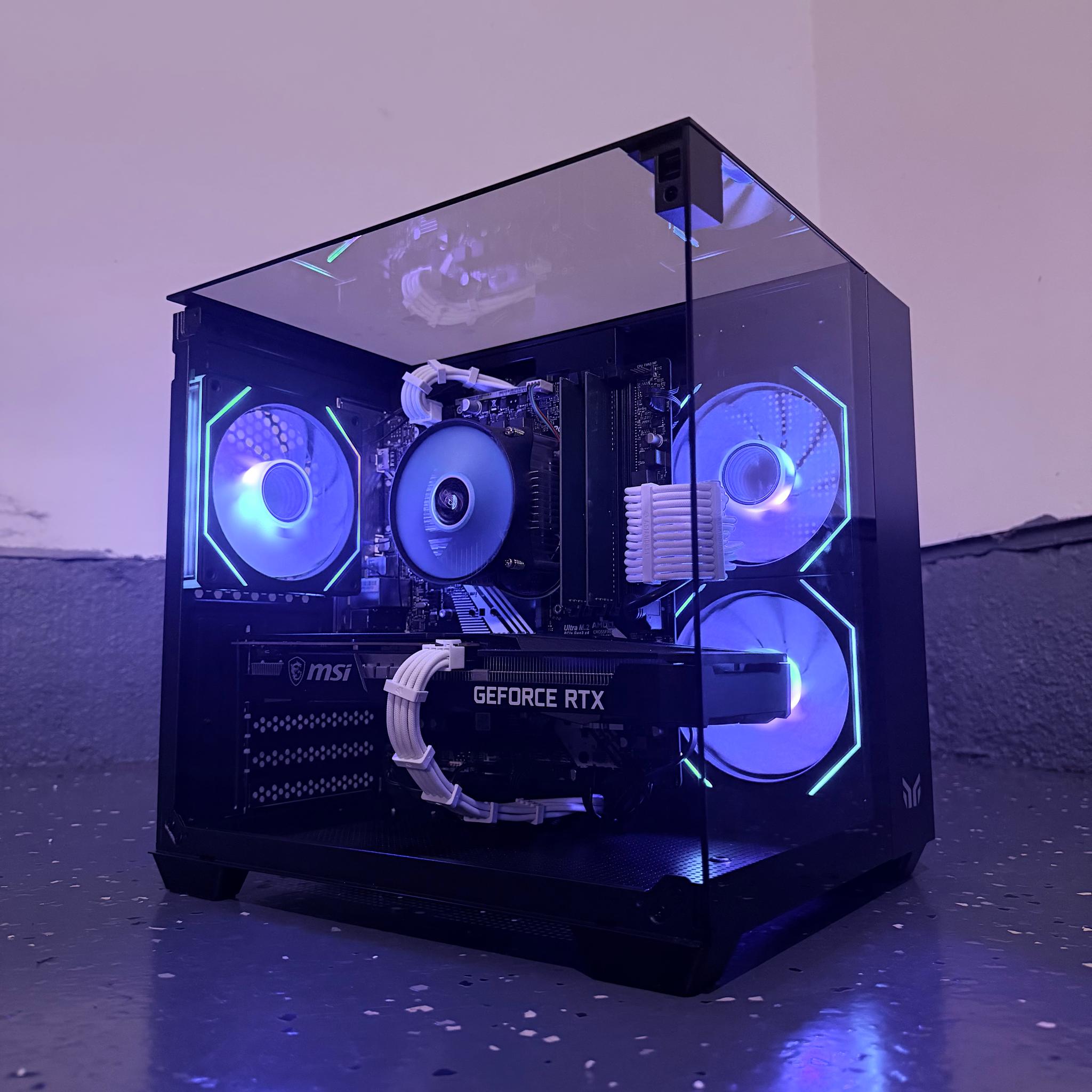 ❄️"Lunar Frost "❄️| 1080p Gaming | RTX 3060 12GB | i7 9700F | 16B Ram | 1.5TB Storage