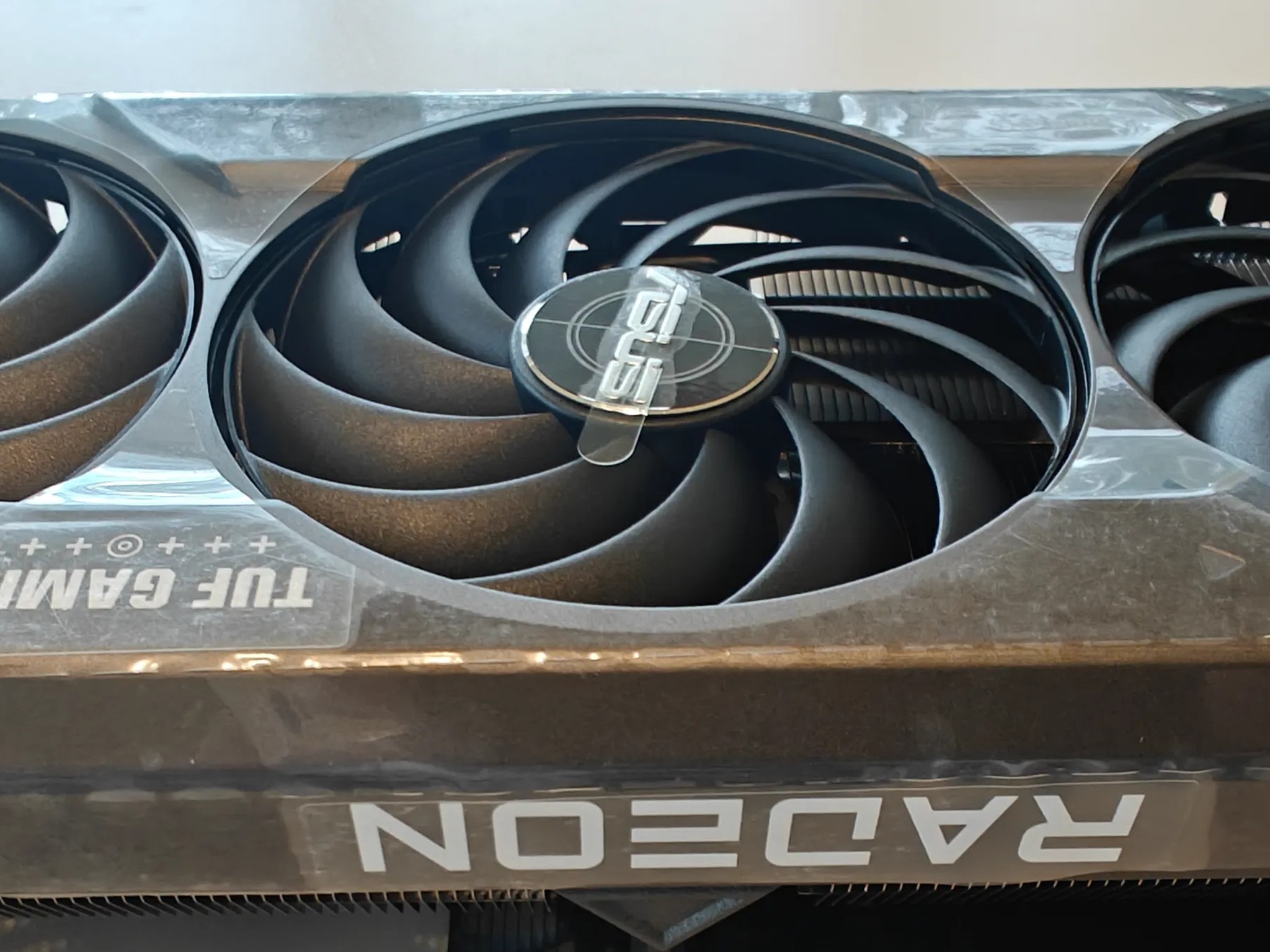 ASUS TUF Gaming RX 7800 XT OC Edition 16GB GDDR6