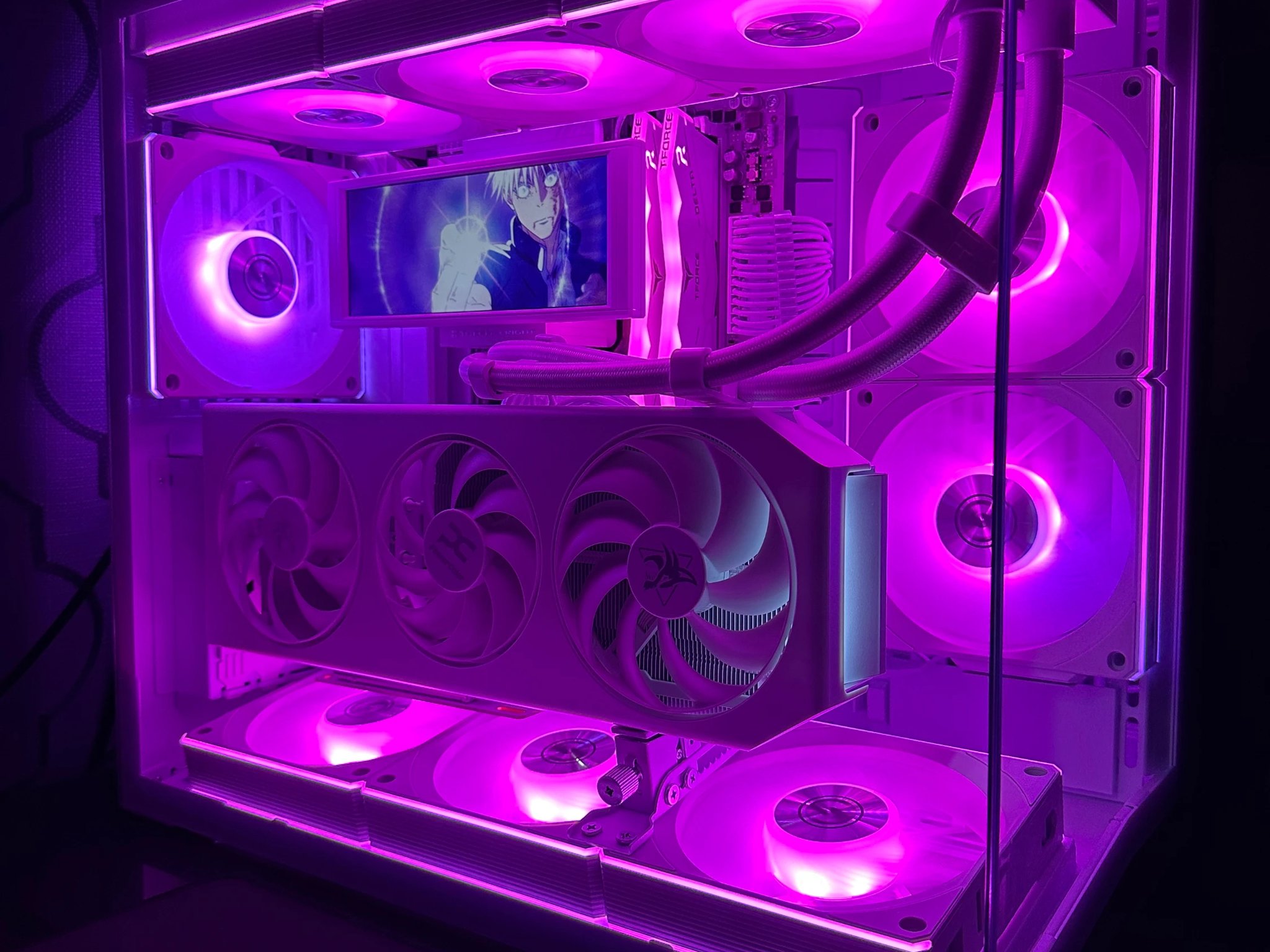 All White Gaming PC | RX 9070 XT | Ryzen 7 9700X