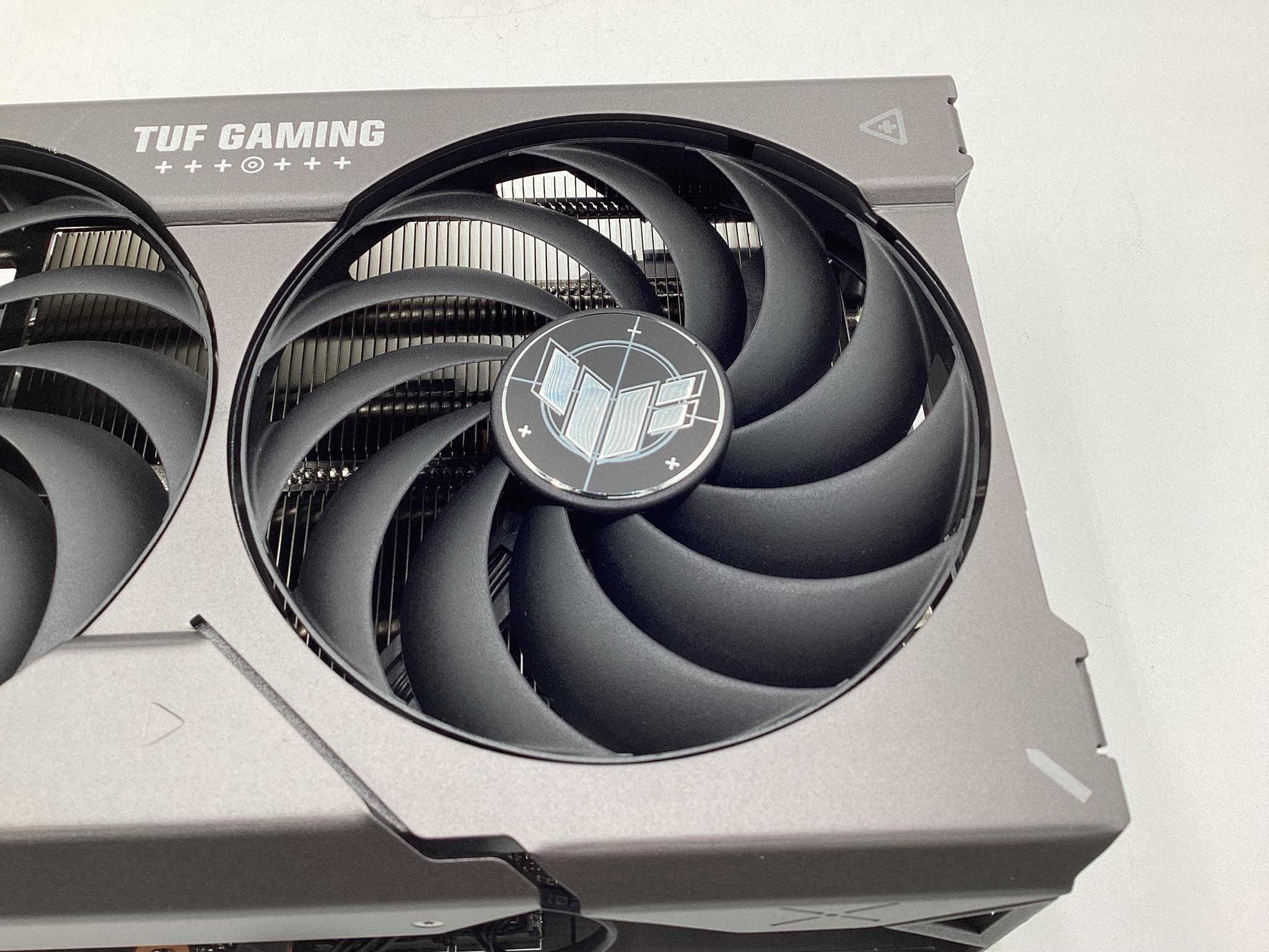 ASUS TUF Gaming Radeon™ RX 7800 XT OC Edition 16GB GDDR6 (PCIe 4.0, 12GB GDDR6, HDMI 2.1