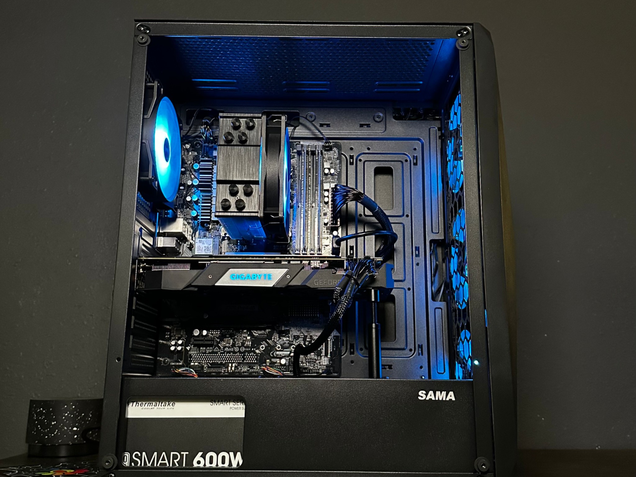 Gaming PC | RTX 2070 | Intel i7-8700k | RGB | WIFI