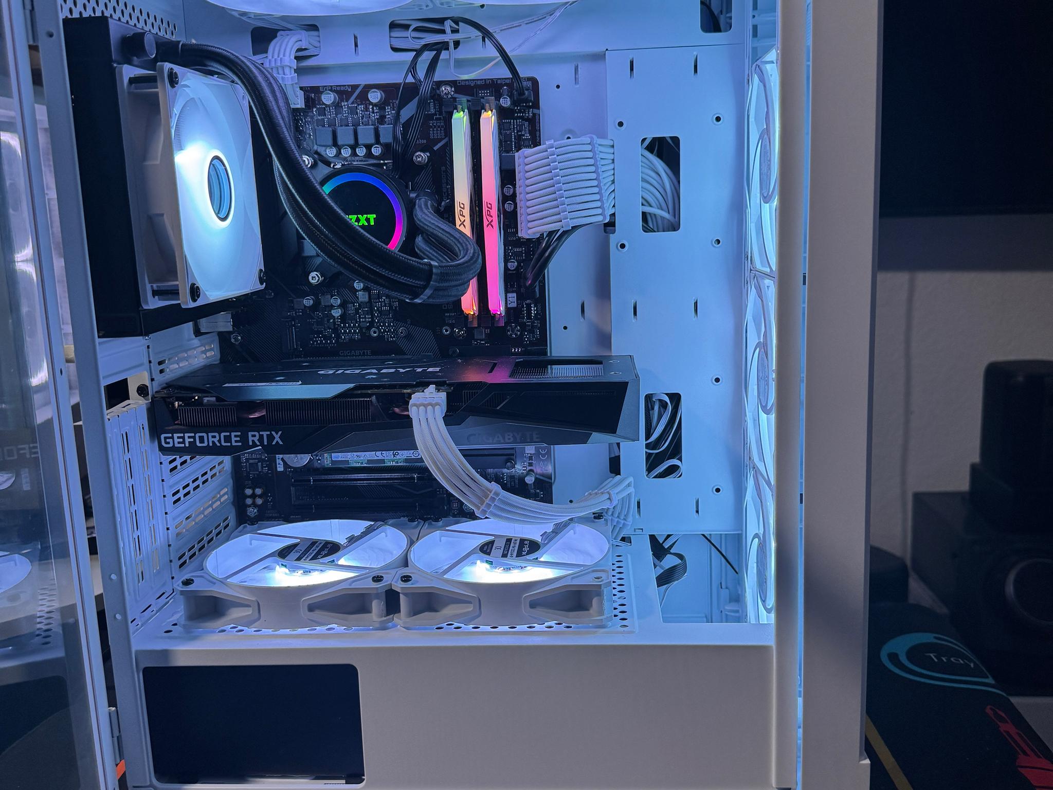 White RTX Gaming PC - i5 10400F - RTX 3060