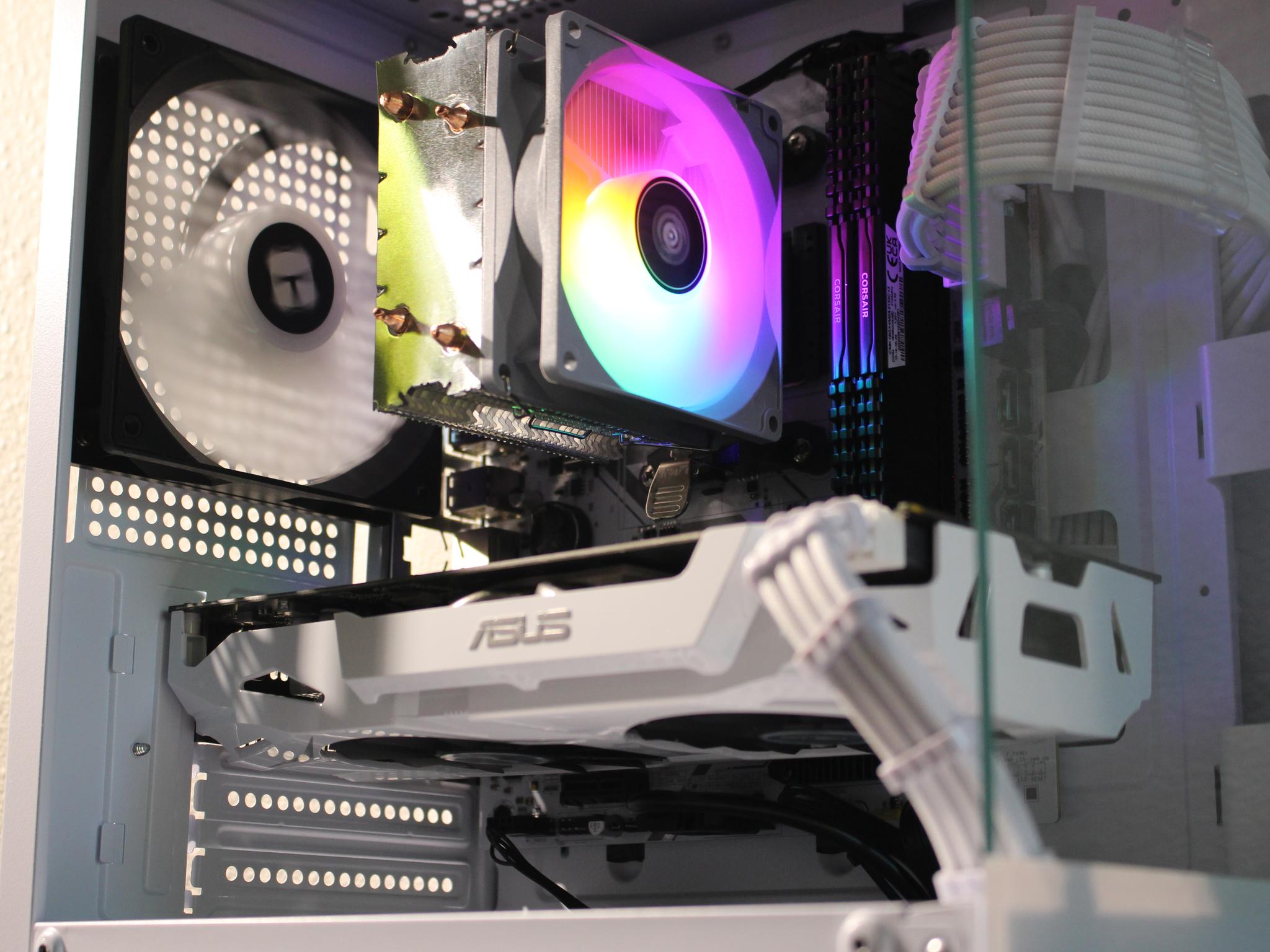 White Gaming PC | Windows 11 Pro | RX480 | R3 3100 | 512GB SSD | 16 GB RAM | WiFi and BLE