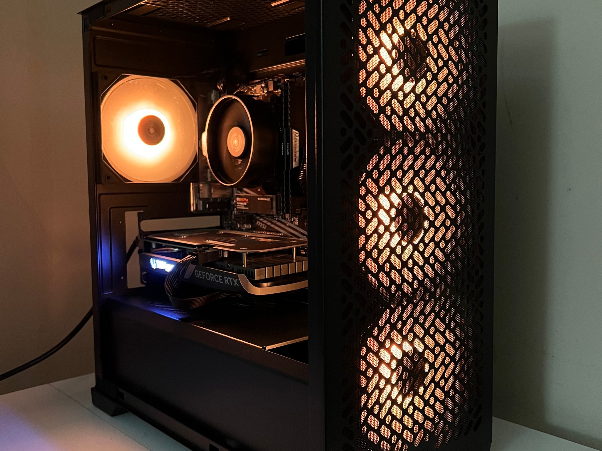 Gaming pc with RTX 4060 | ryzen 5 5500 | 16gb ddr4 | 1tb nvme storage | mid-ranged
