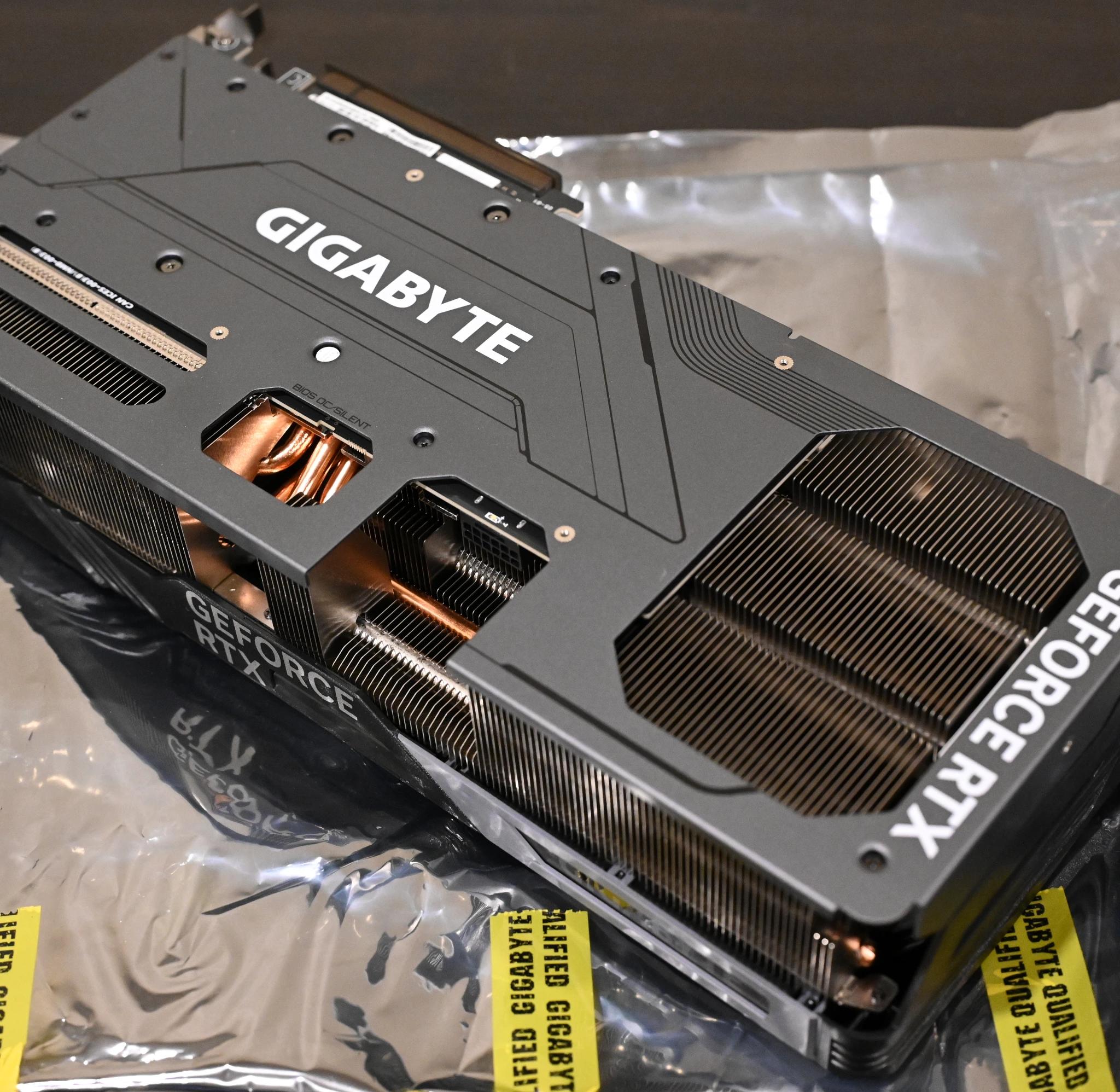 RTX 4080 Super / Gigabyte Gaming OC