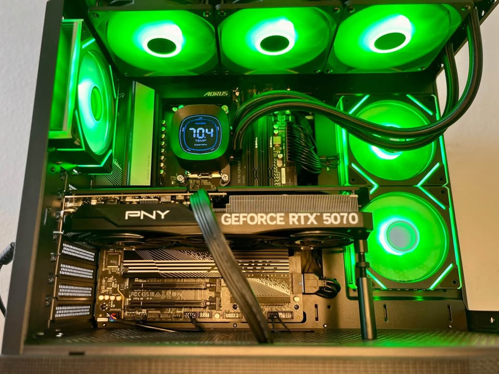 GeForce RTX 5070 Custom Gaming PC - Ryzen 9 7900X