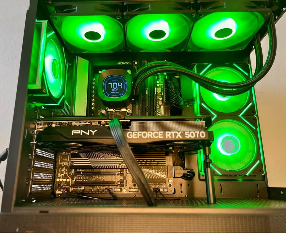 GeForce RTX 5070 Custom Gaming PC - Ryzen 9 7900X