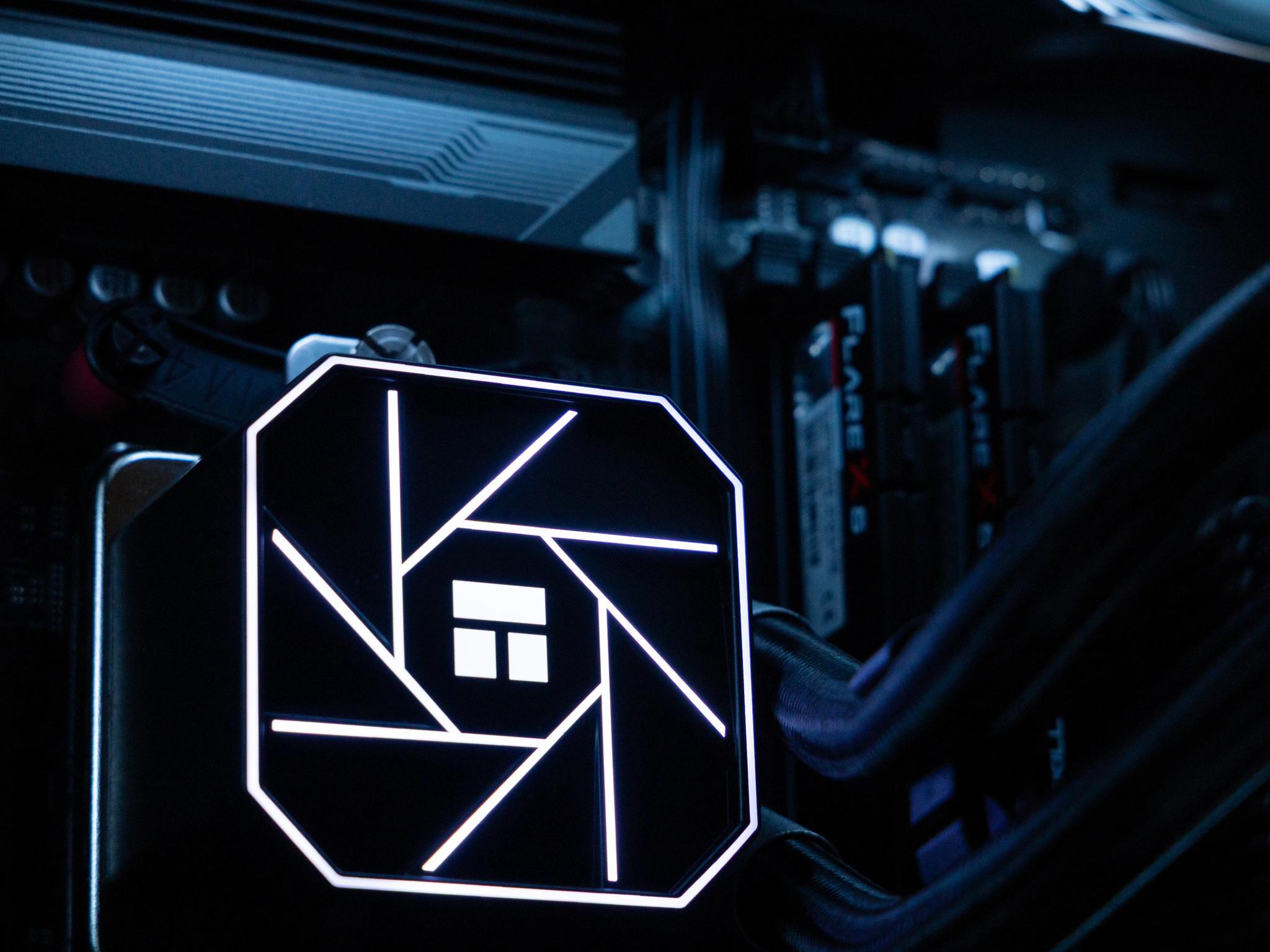💫 Orion 💫 RX 9070XT / AMD R7 9700X / 2TB NVME / 32GB DDR5 RAM / 240 AIO / Windows 11 Pro
