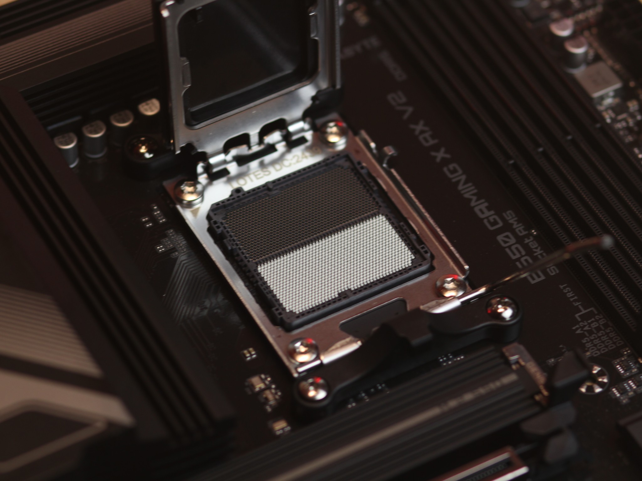 Gigabyte B650 Gaming X AX V2
