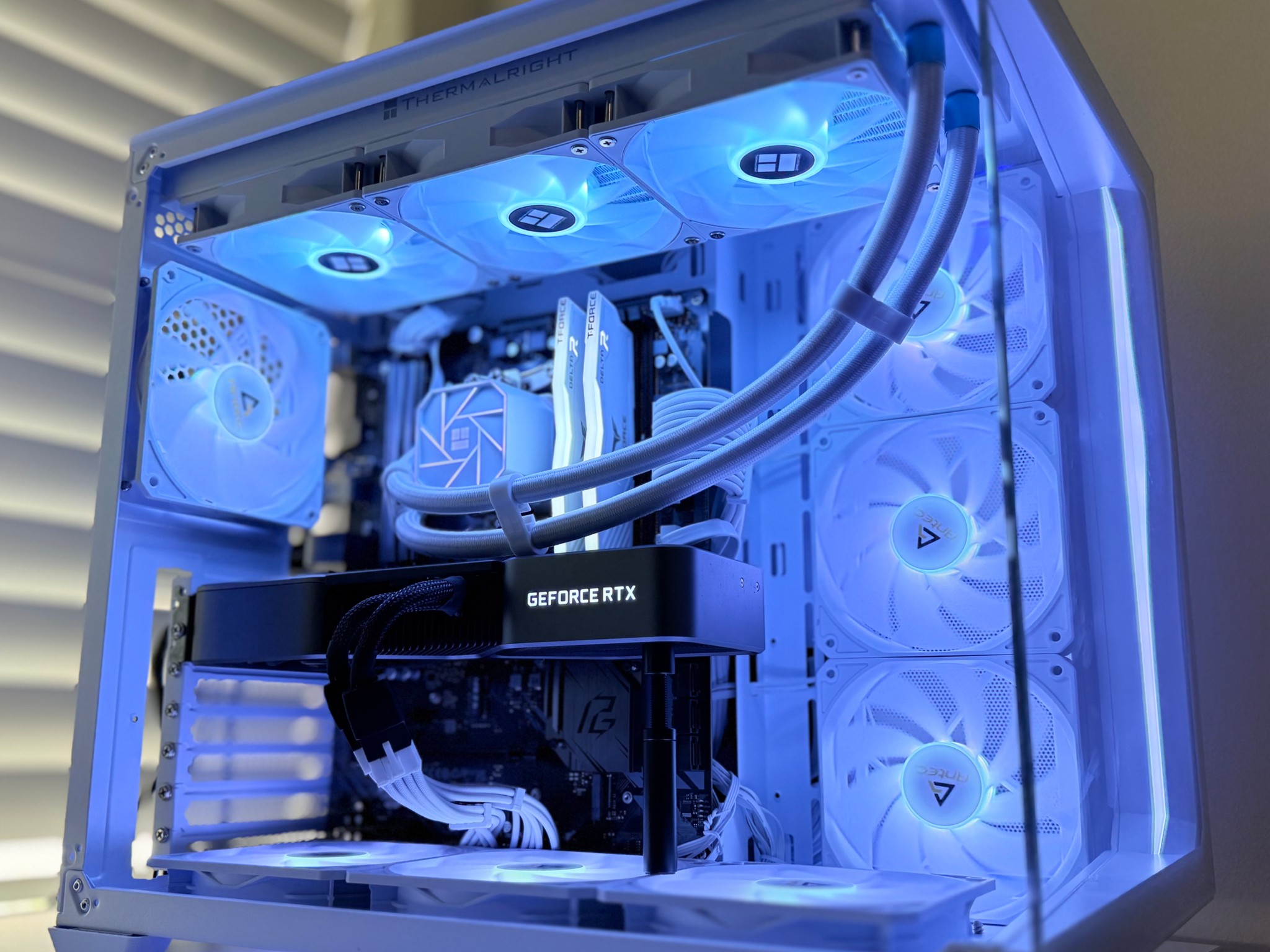 SALE! ❄️ 𝙒𝙃𝙄𝙏𝙀𝙊𝙐𝙏 // RYZEN 7 5700X, RTX 3080 // High-End Gaming PC //