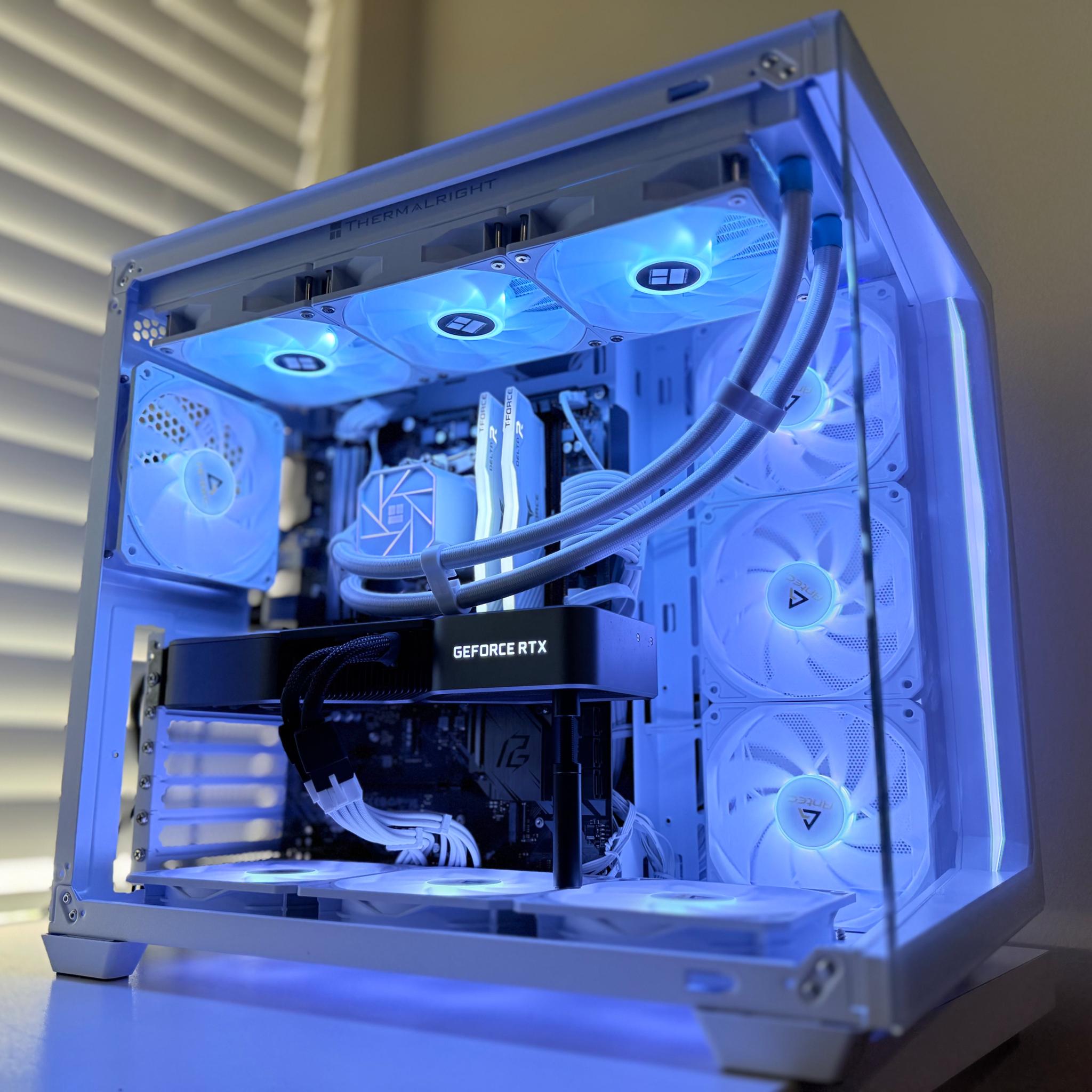 SALE! ❄️ 𝙒𝙃𝙄𝙏𝙀𝙊𝙐𝙏 // RYZEN 7 5700X, RTX 3080 // High-End Gaming PC //
