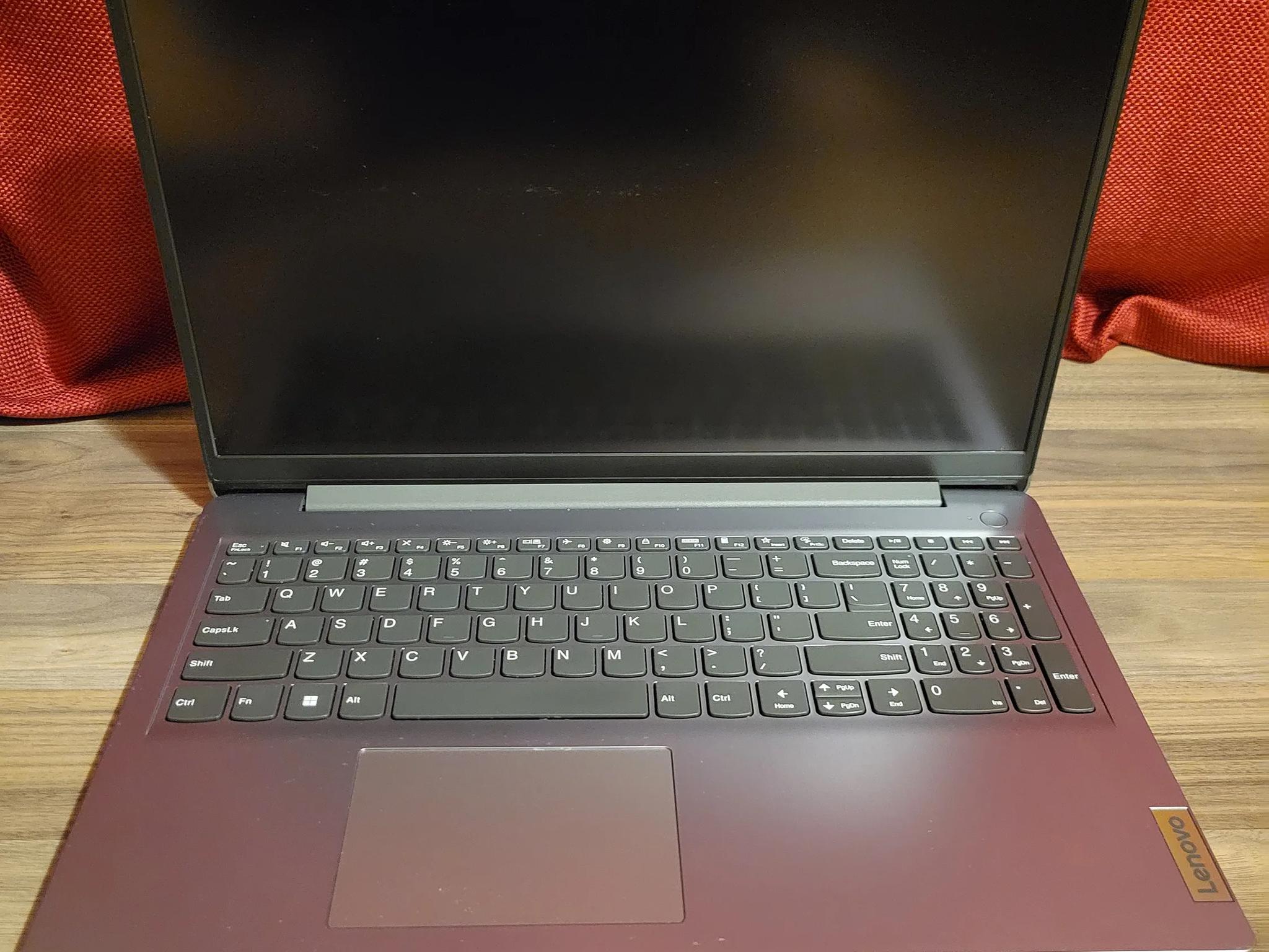 Lenovo Ideapad 3i Laptop - 15.6" FHD Touch Screen - 512GB SSD - intel i5 11th gen.
