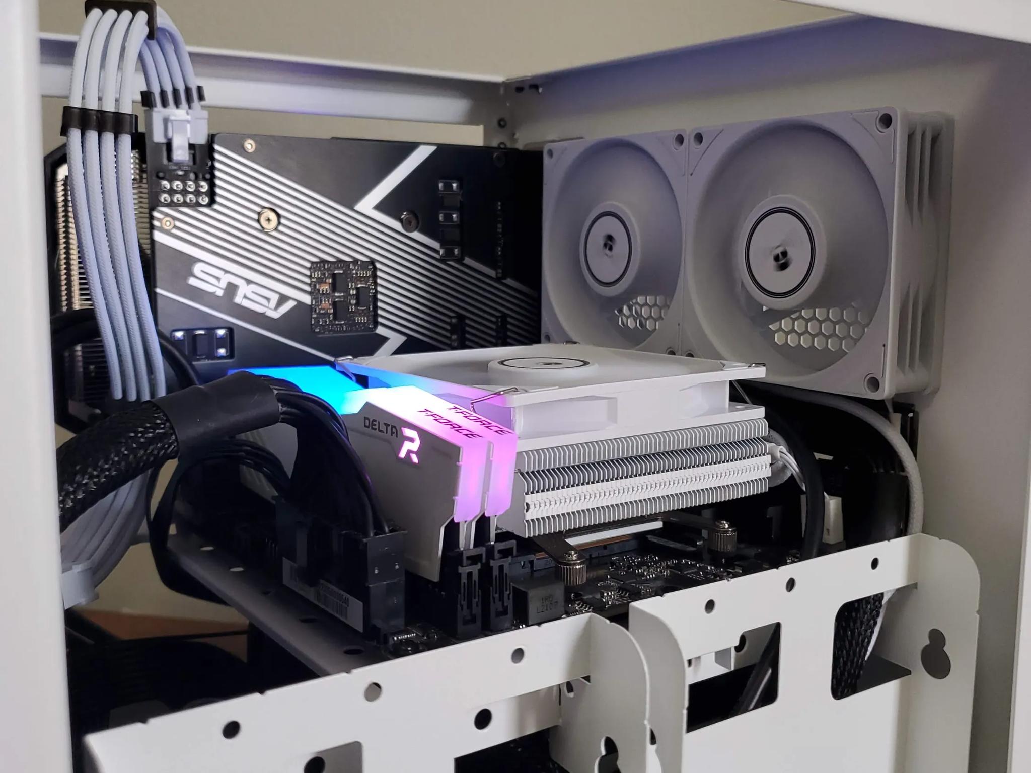 Snow White Mini ITX Cube PC | RTX 3050 8GB | Ryzen 5 3600 | 16GB DDR4 ARGB | 1TB NVME SSD | Wifi