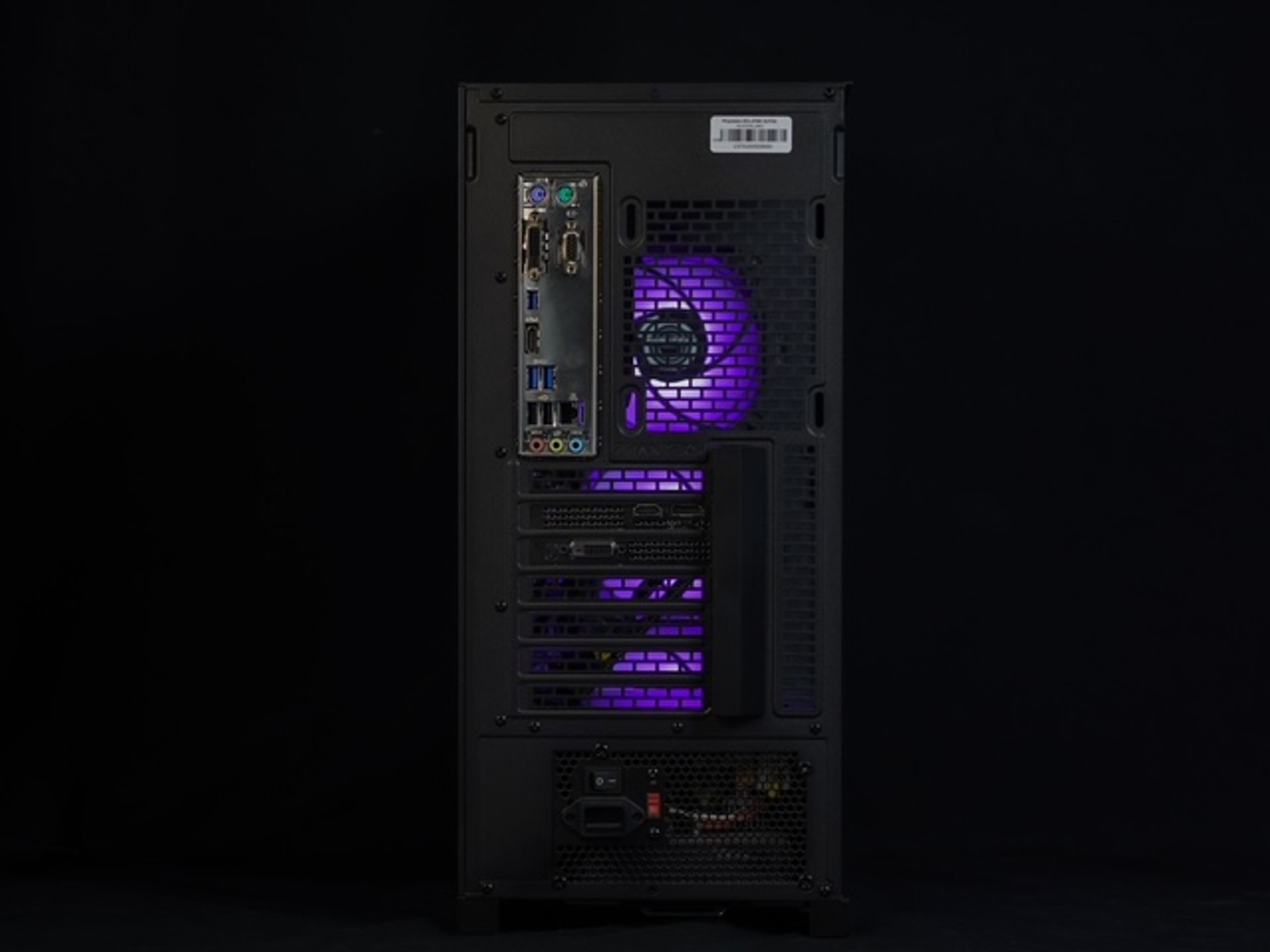 Clean Gaming PC - i7 7700, RTX 2060, 16GB Ram, 500GB SSD