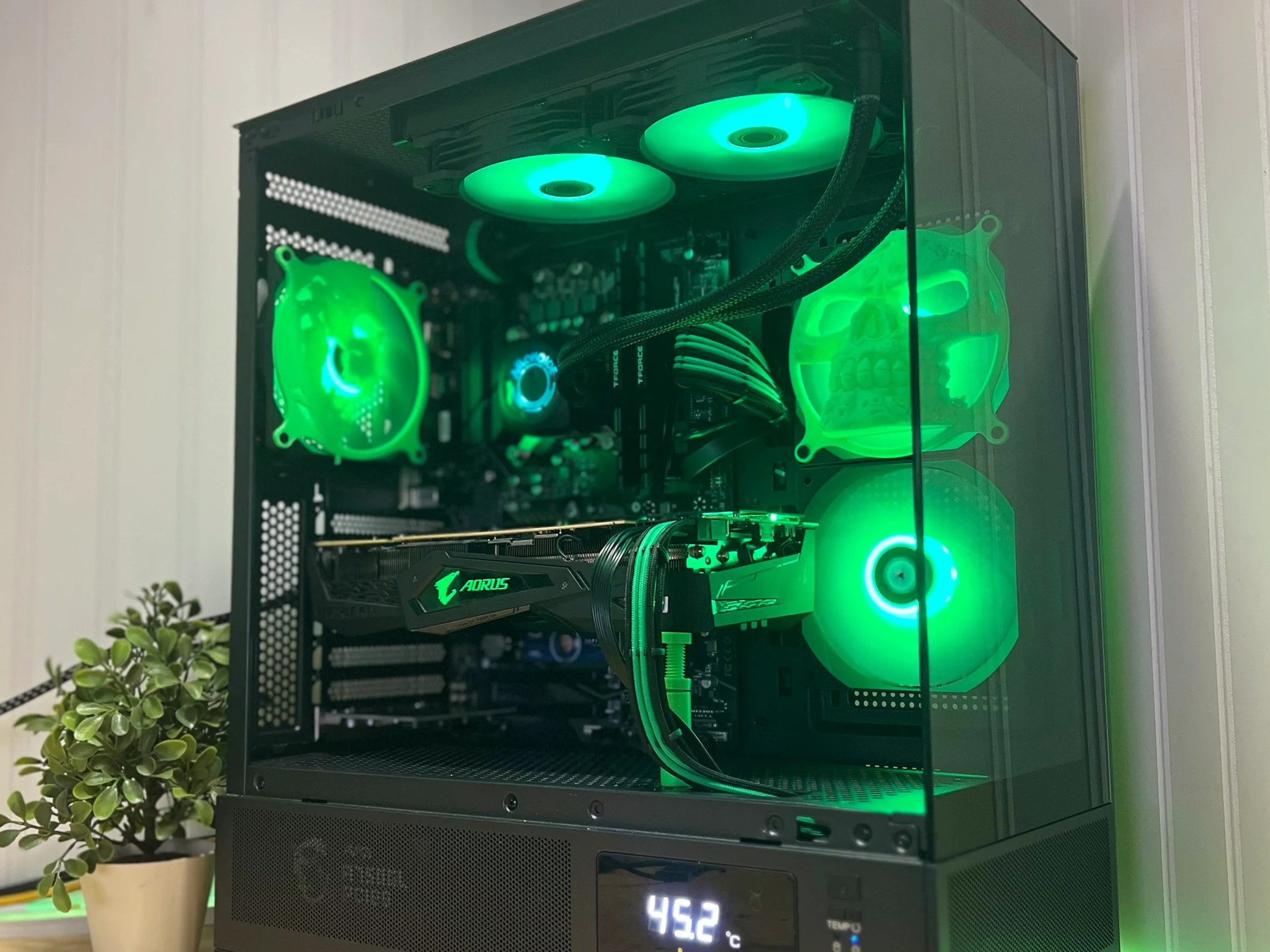 FLASH SALE ENDS 6am poison 11700f/2080ti/1.5tb nvme/ /32g ddr4/b tier 750 psu Creator on a budget