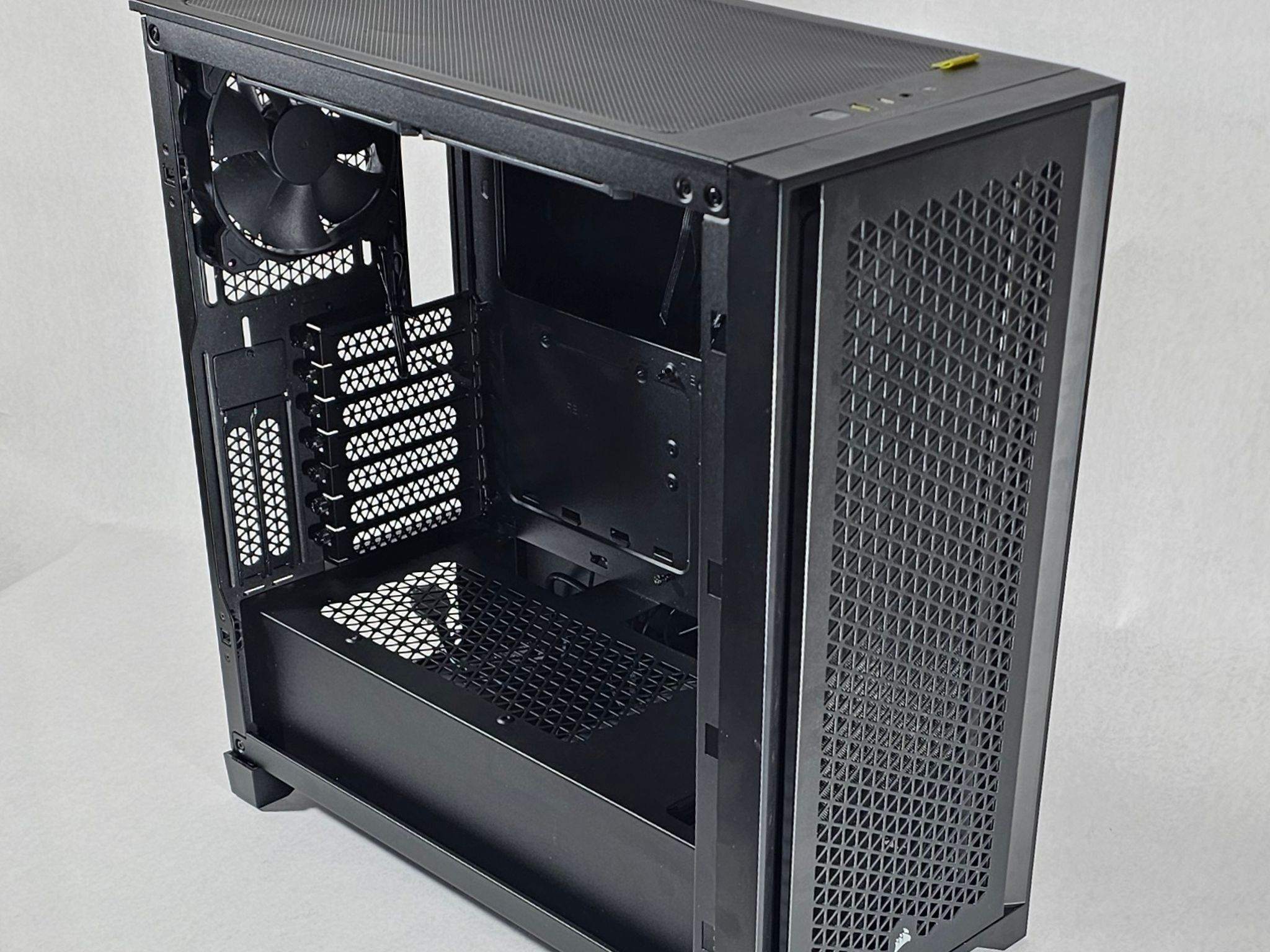 Corsair PC Case with Tempered Glass and Front Mesh