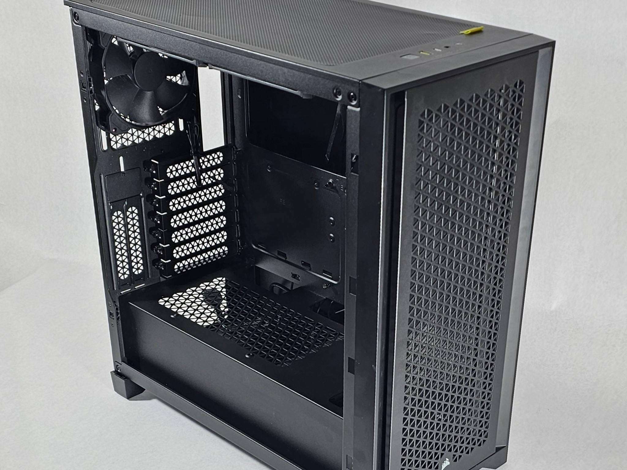 Corsair PC Case with Tempered Glass and Front Mesh