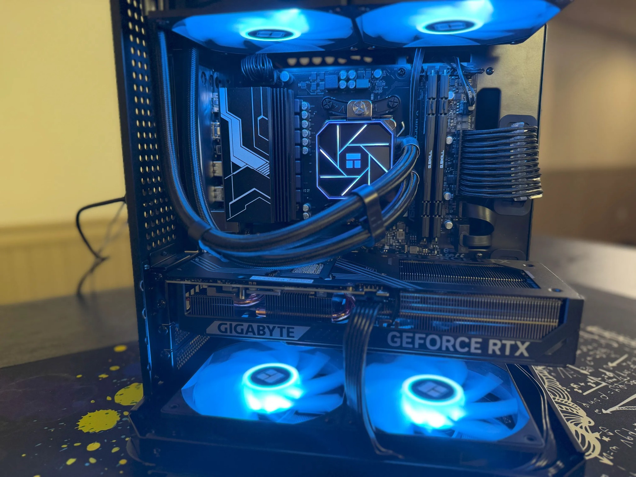 Epic 1440p MaxOut Gaming PC - Ryzen 5 9600X + RTX 5070 + 32gb DDR5