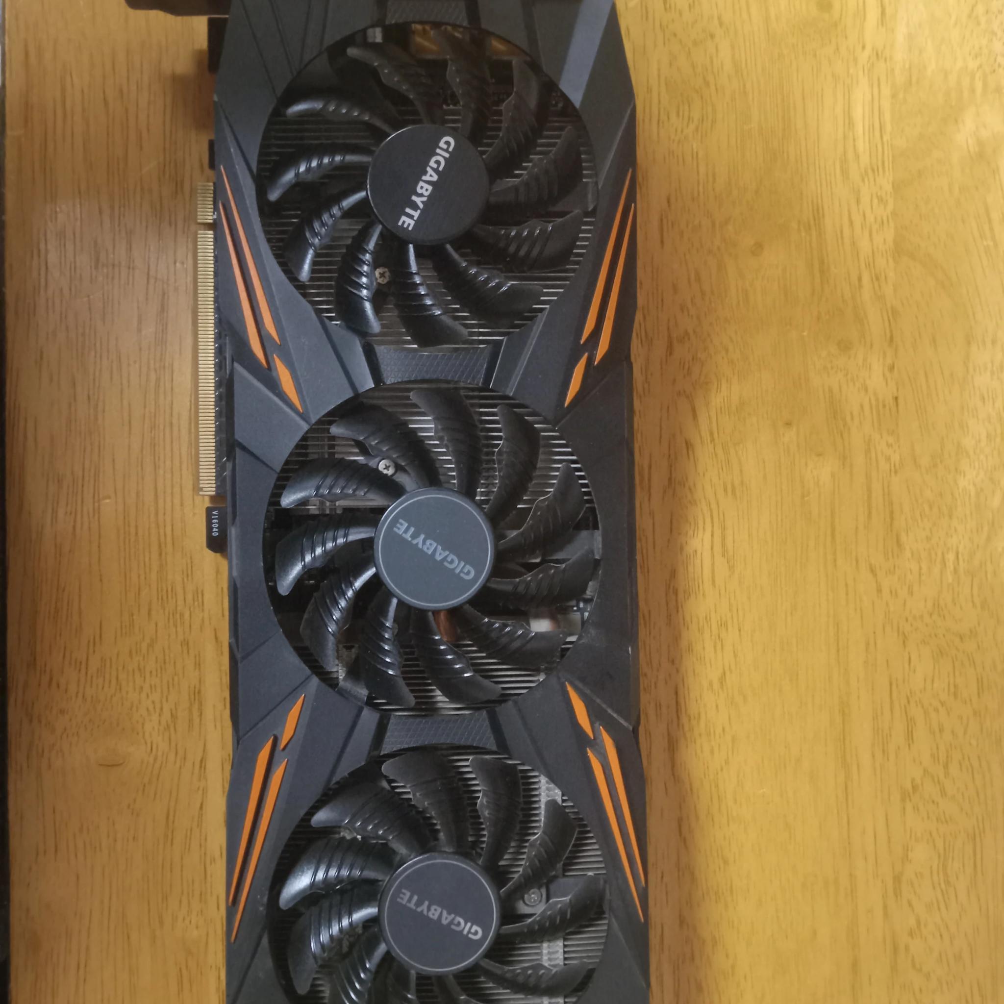 * nIVIDIA GIGABYTE GTX 1080 - 8 GB GPU *