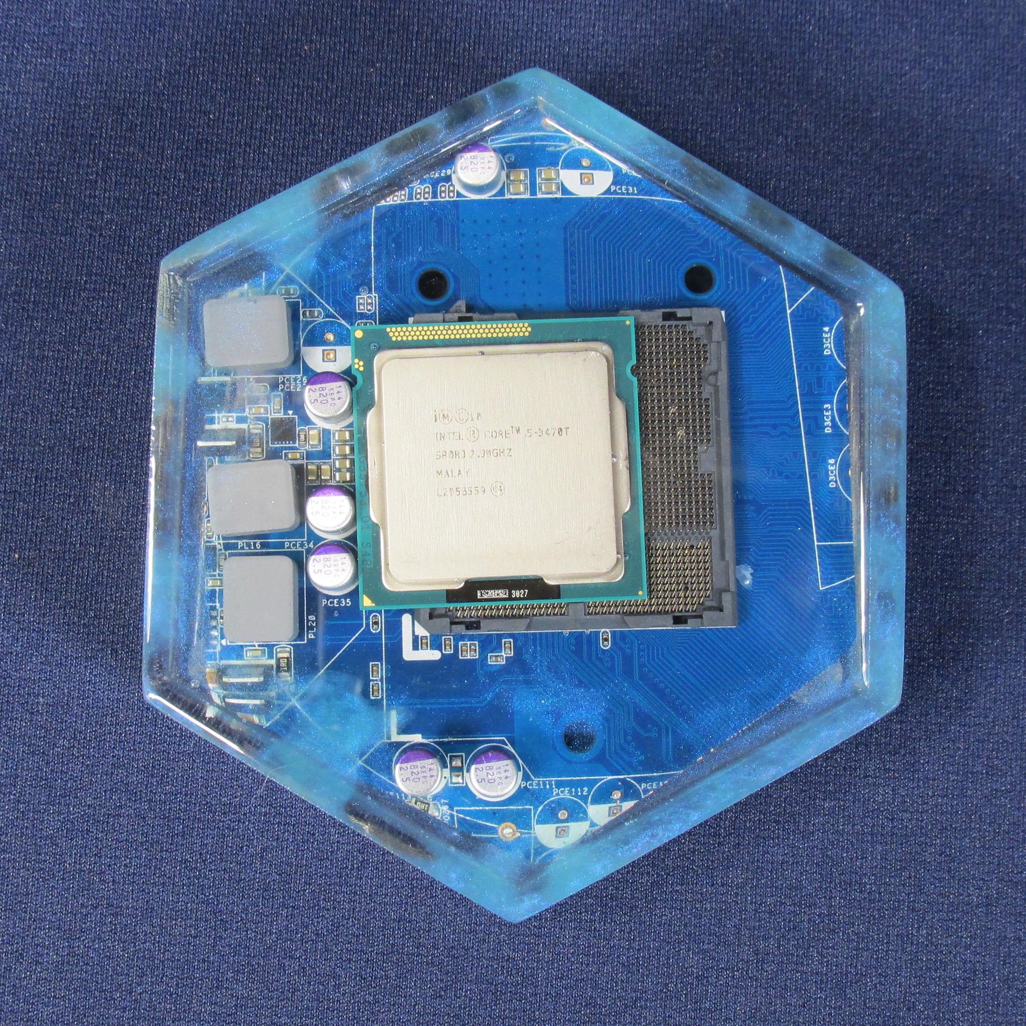Handmade Clear Epoxy Resin Coaster With Intel Core i5-3470T (SR0RJ) & Motherboard