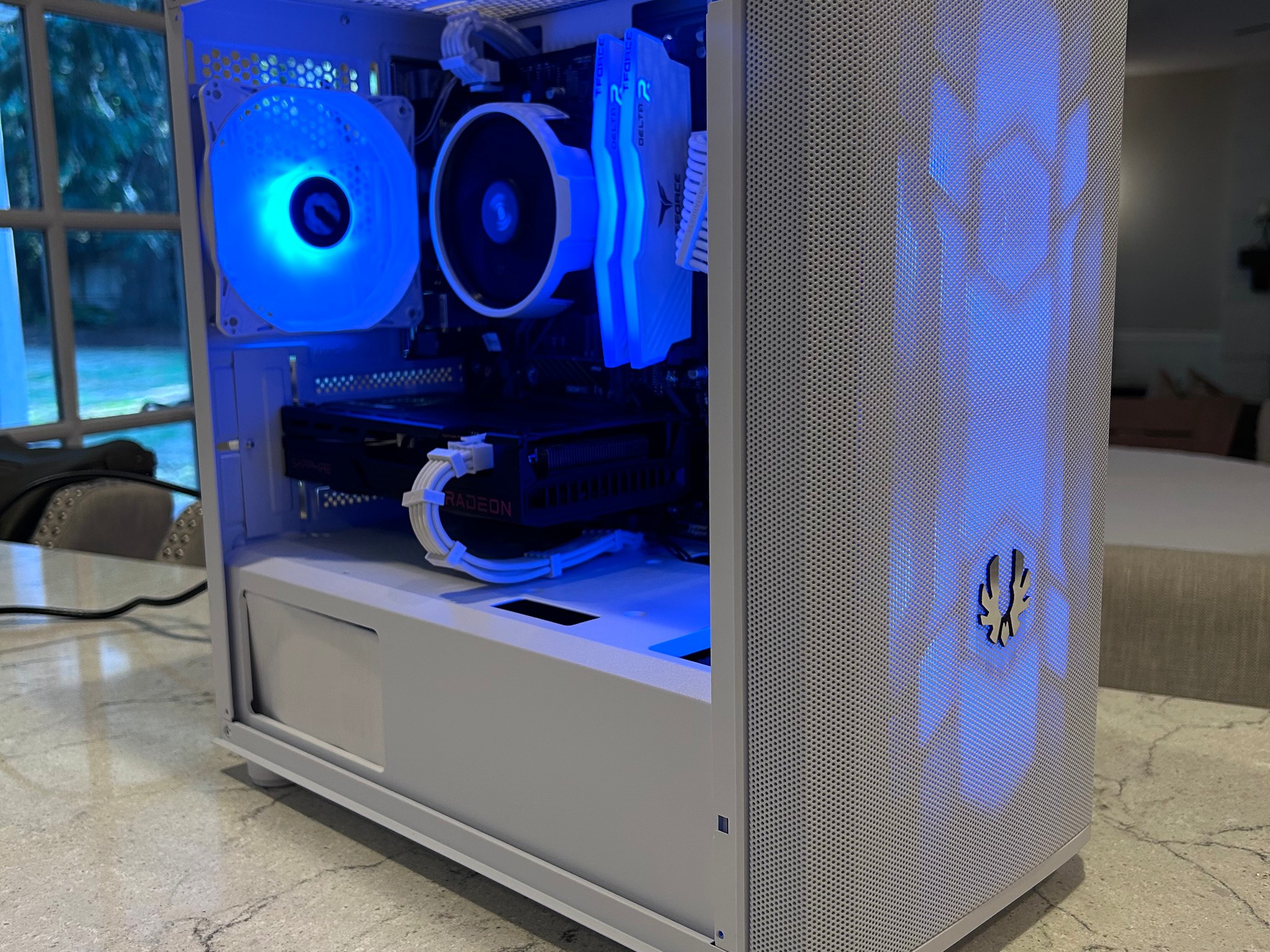 SUPER NOVA 🌌AMD RX 6600 🌌Ryzen 5 5600 🌌16 GB DDR4 🌌Wi-Fi 🌌1TB NVME 🌌