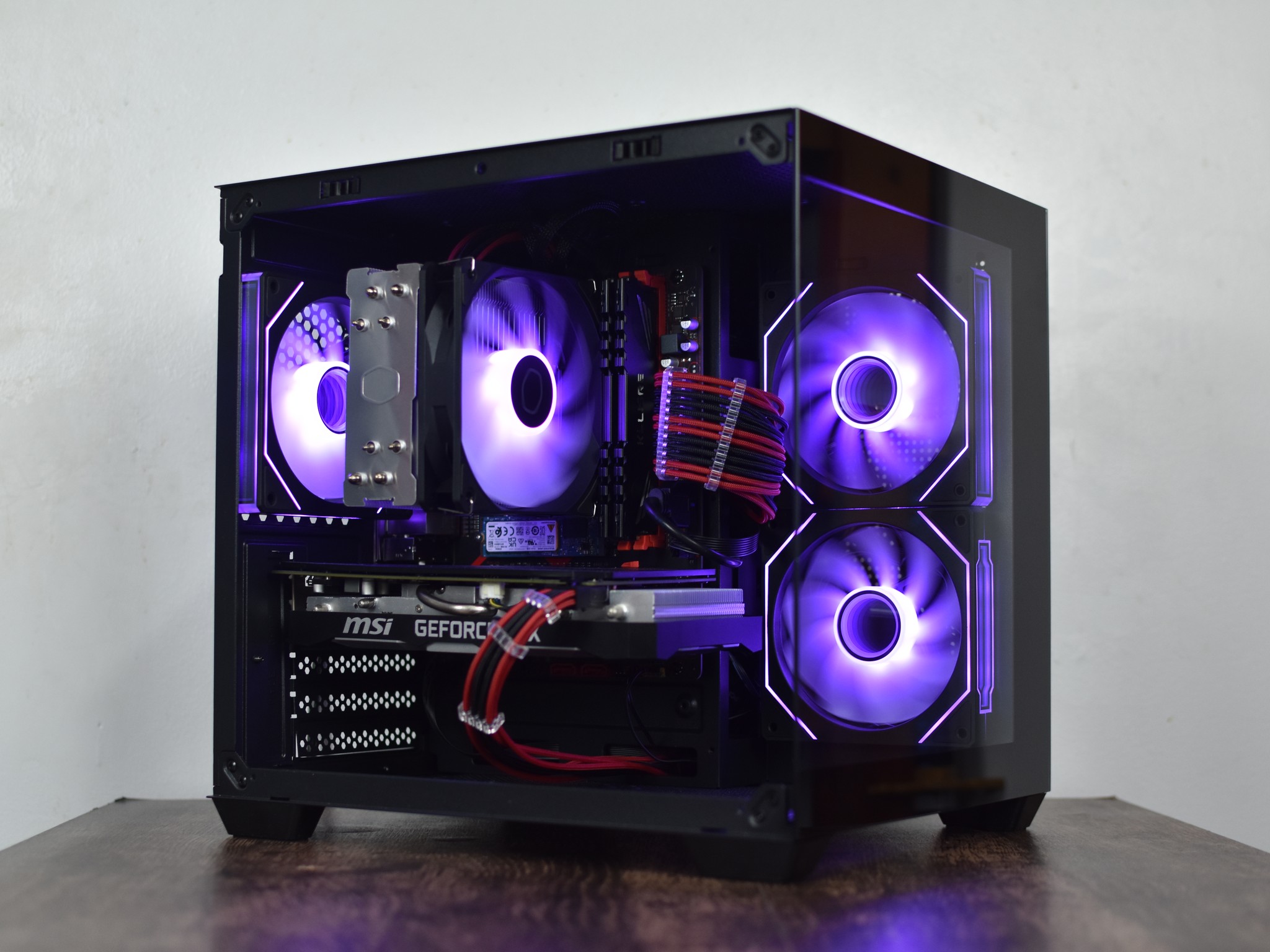 🖤Black & Red❤️ Budget Gaming PC (Ryzen 5 3600 + RTX 2060 Super + 16gb of ram)